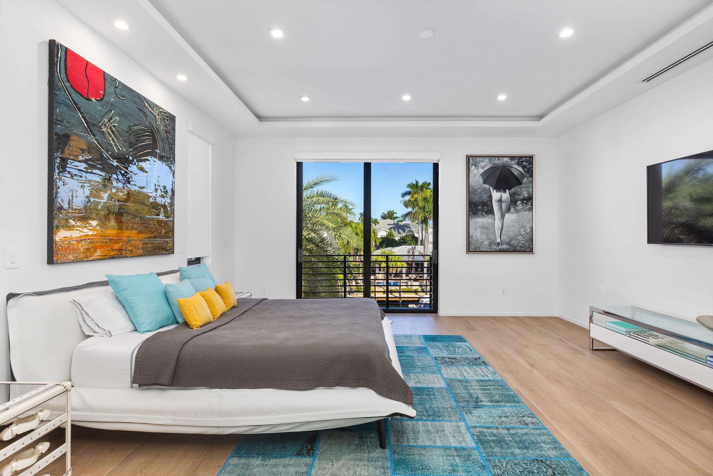 Venice 8-12 B - Residential