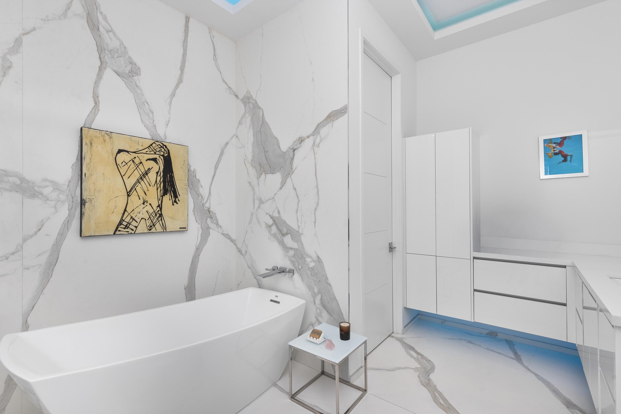 Venice 8-12 B - Residential