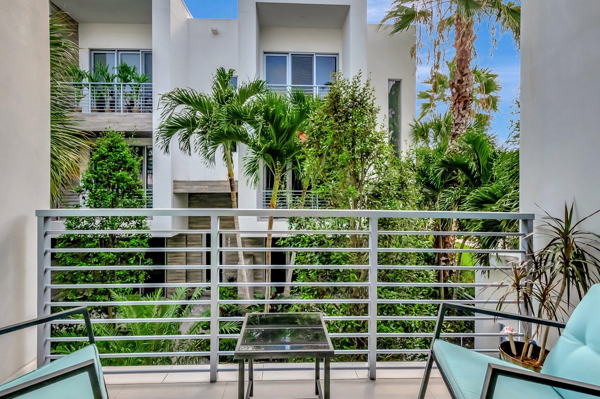 SPANISH RIVER TOWNHOMES - Residential Lease