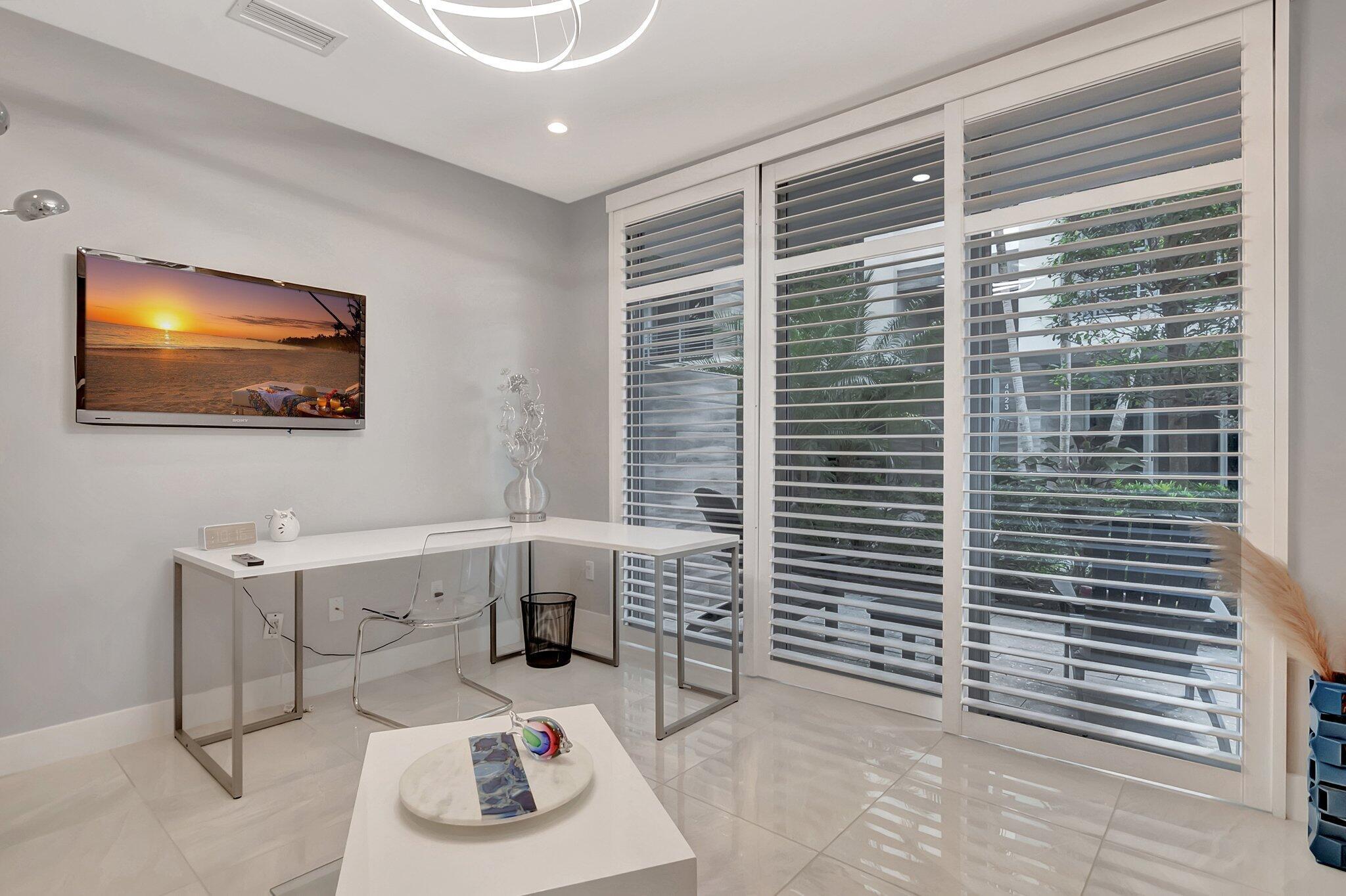 SPANISH RIVER TOWNHOMES - Residential Lease