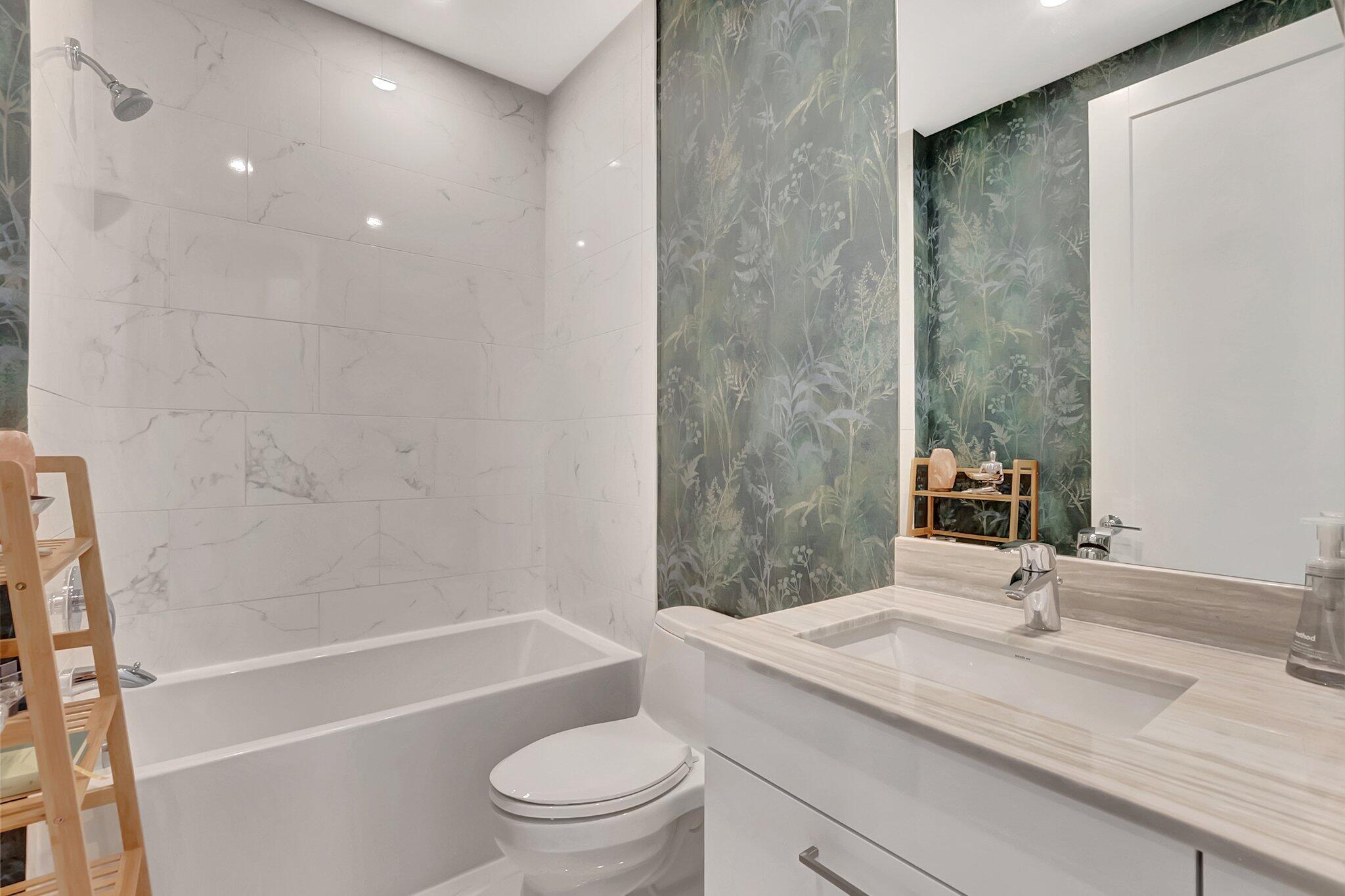 SPANISH RIVER TOWNHOMES - Residential Lease