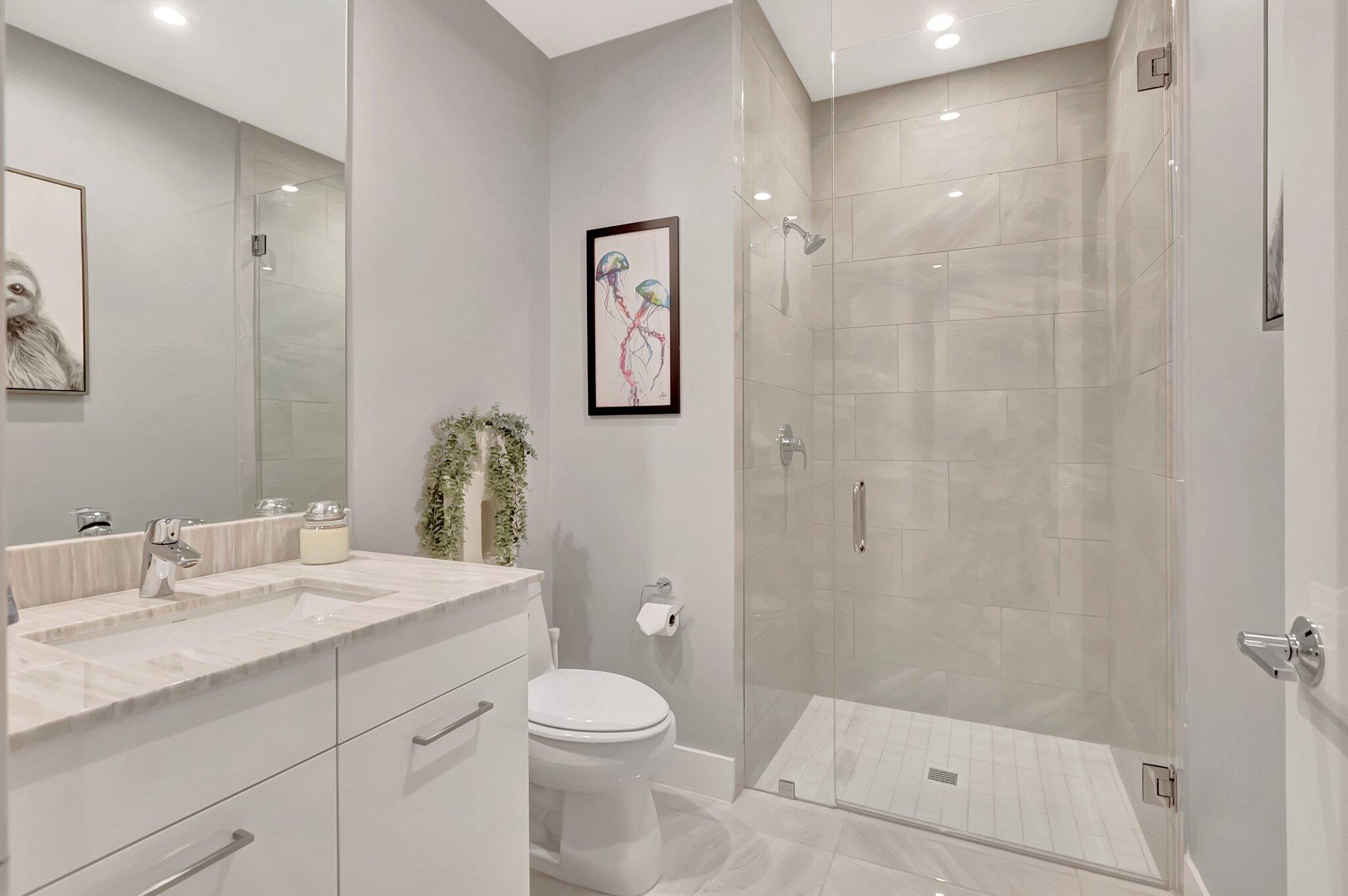 SPANISH RIVER TOWNHOMES - Residential Lease