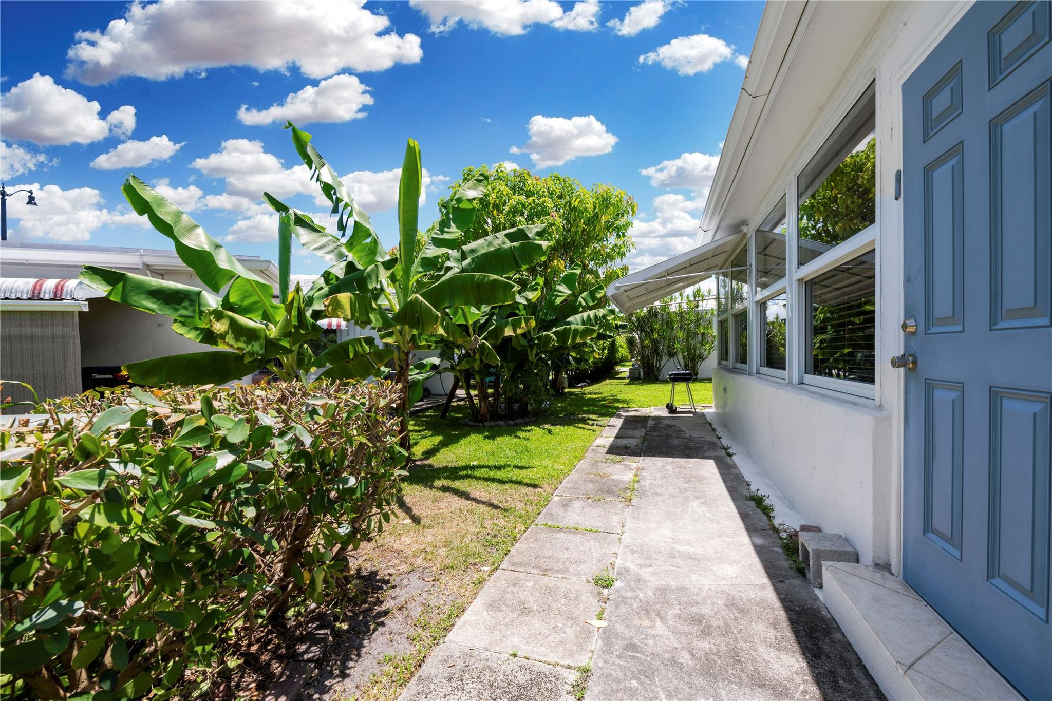 220 S Golf Boulevard