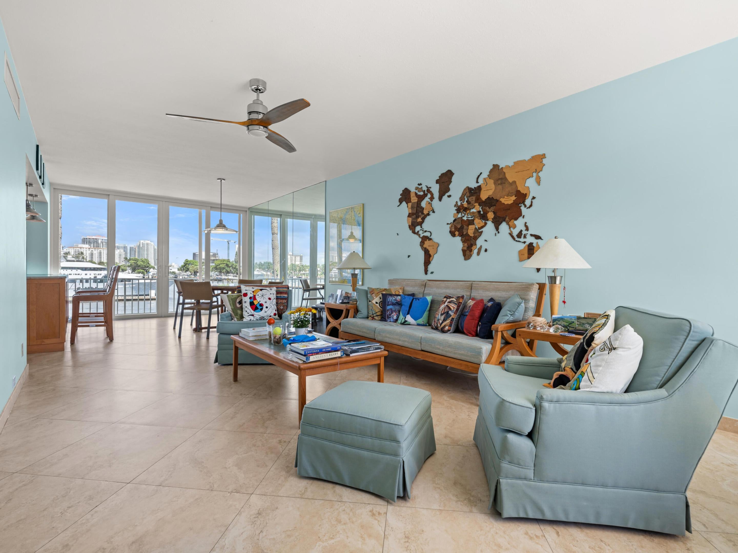 3037 Harbor Drive 18