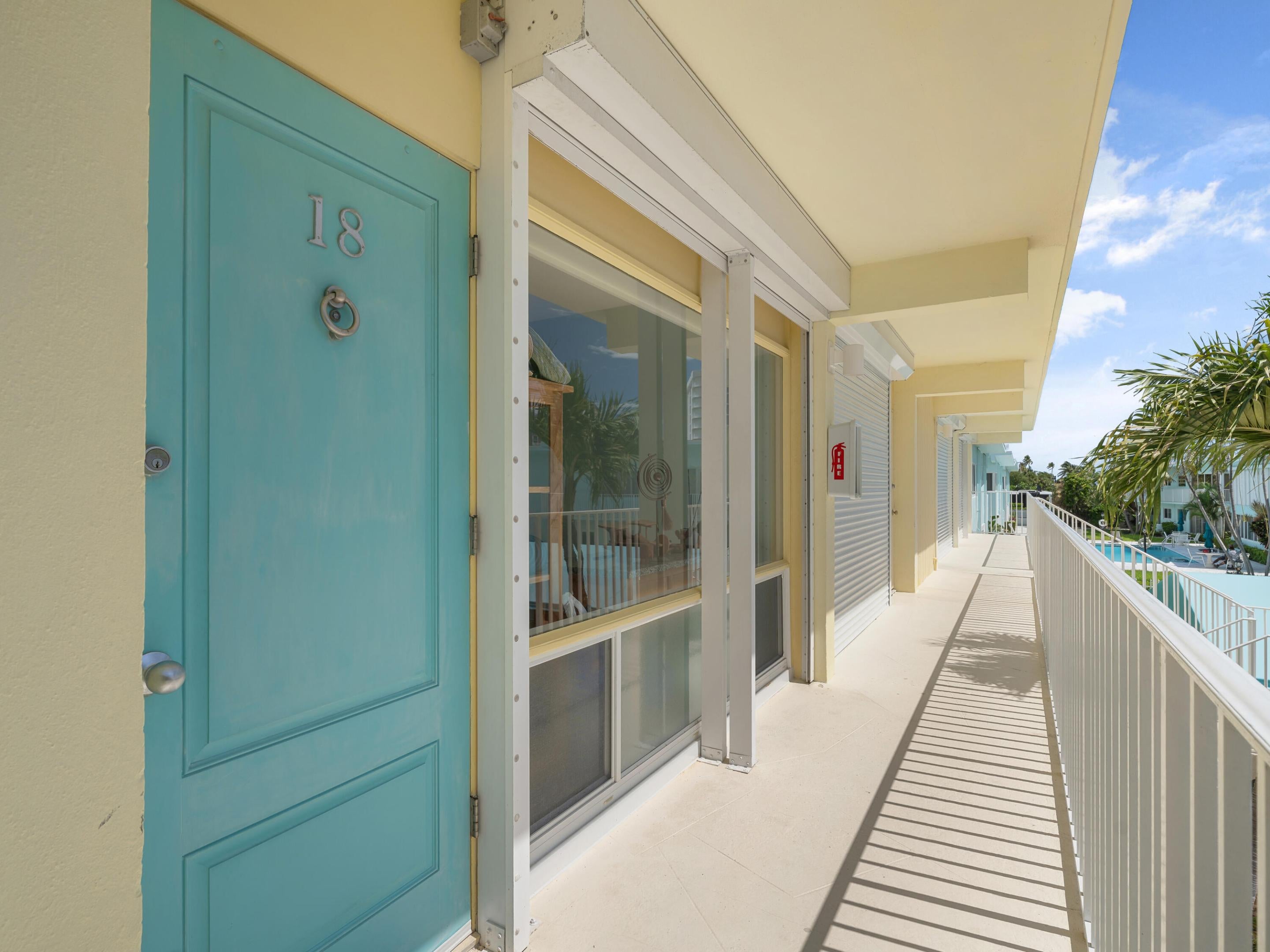 3037 Harbor Drive 18