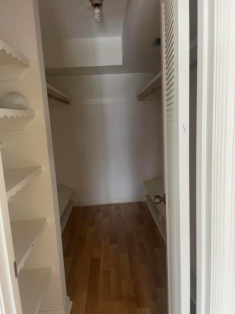 ATLANTIS SHERBROOKE VILLA - Residential