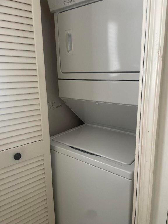 ATLANTIS SHERBROOKE VILLAS EAST CONDO - Residential