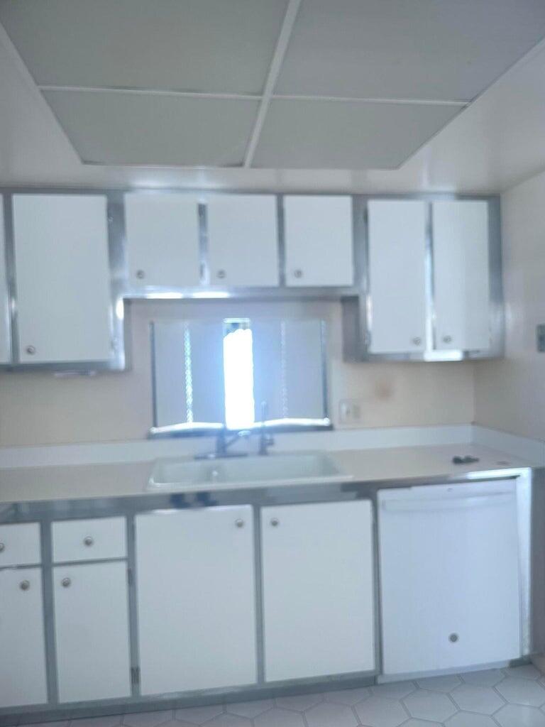 ATLANTIS SHERBROOKE VILLA - Residential