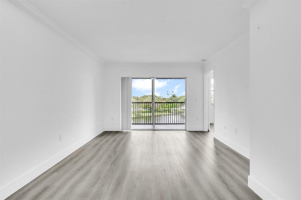 CYPRESS BEND CONDOMINIUM VII - Residential