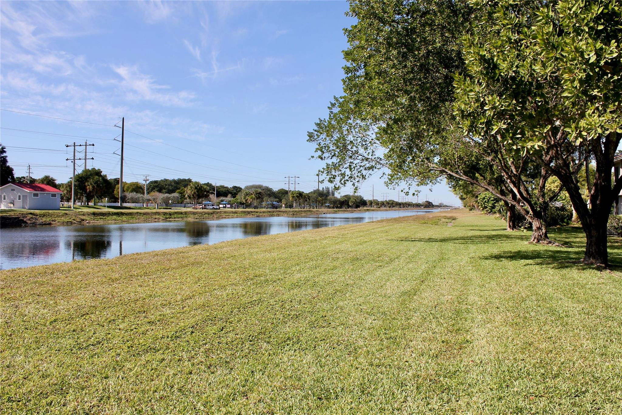 RIVERS EDGE AT OAKWOOD - Residential