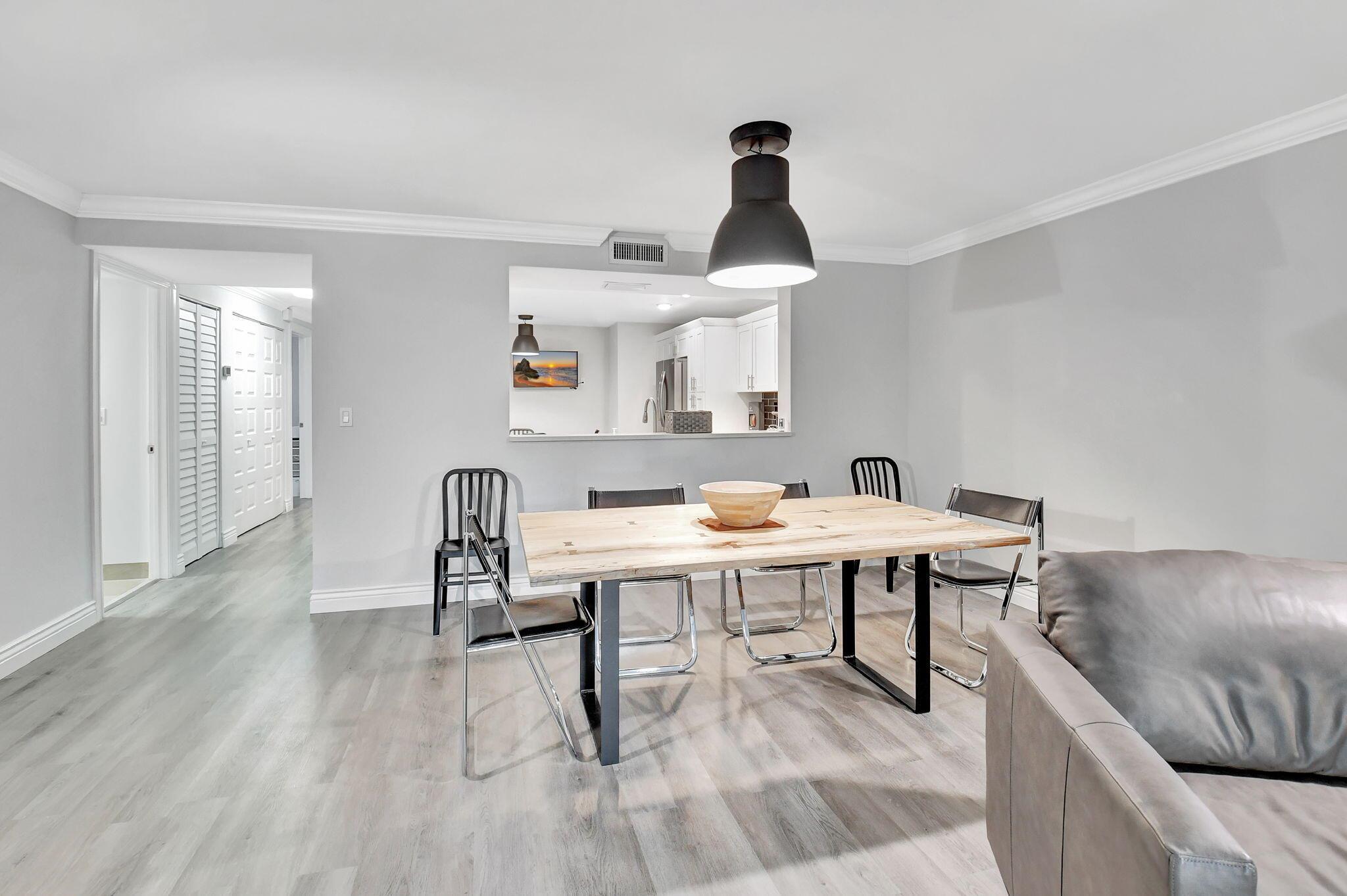 SUN VALLEY EAST CONDO - Residential