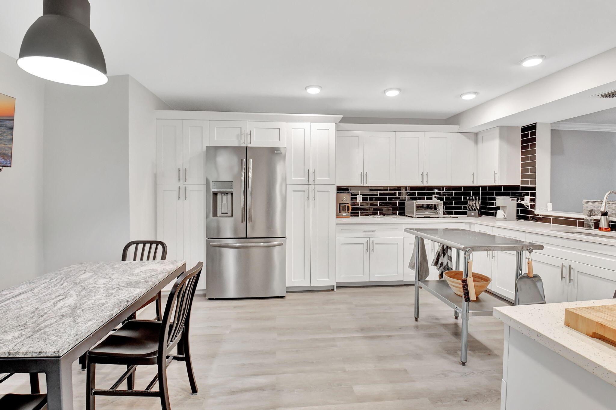 SUN VALLEY EAST CONDO - Residential