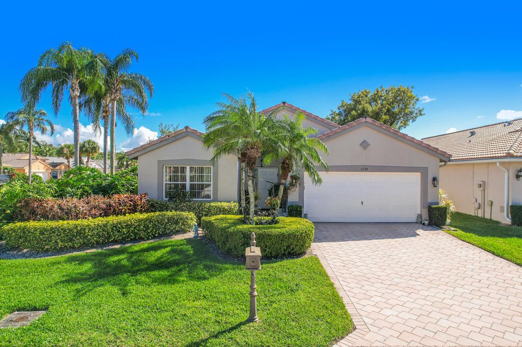 Photo of 6528 Bayhill Terrace, Boynton Beach, FL 33437 (MLS # R11102211)
