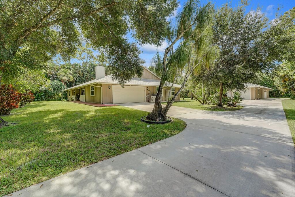 Photo of 12248 150th Court N, Jupiter, FL 33478 (MLS # R11010862)