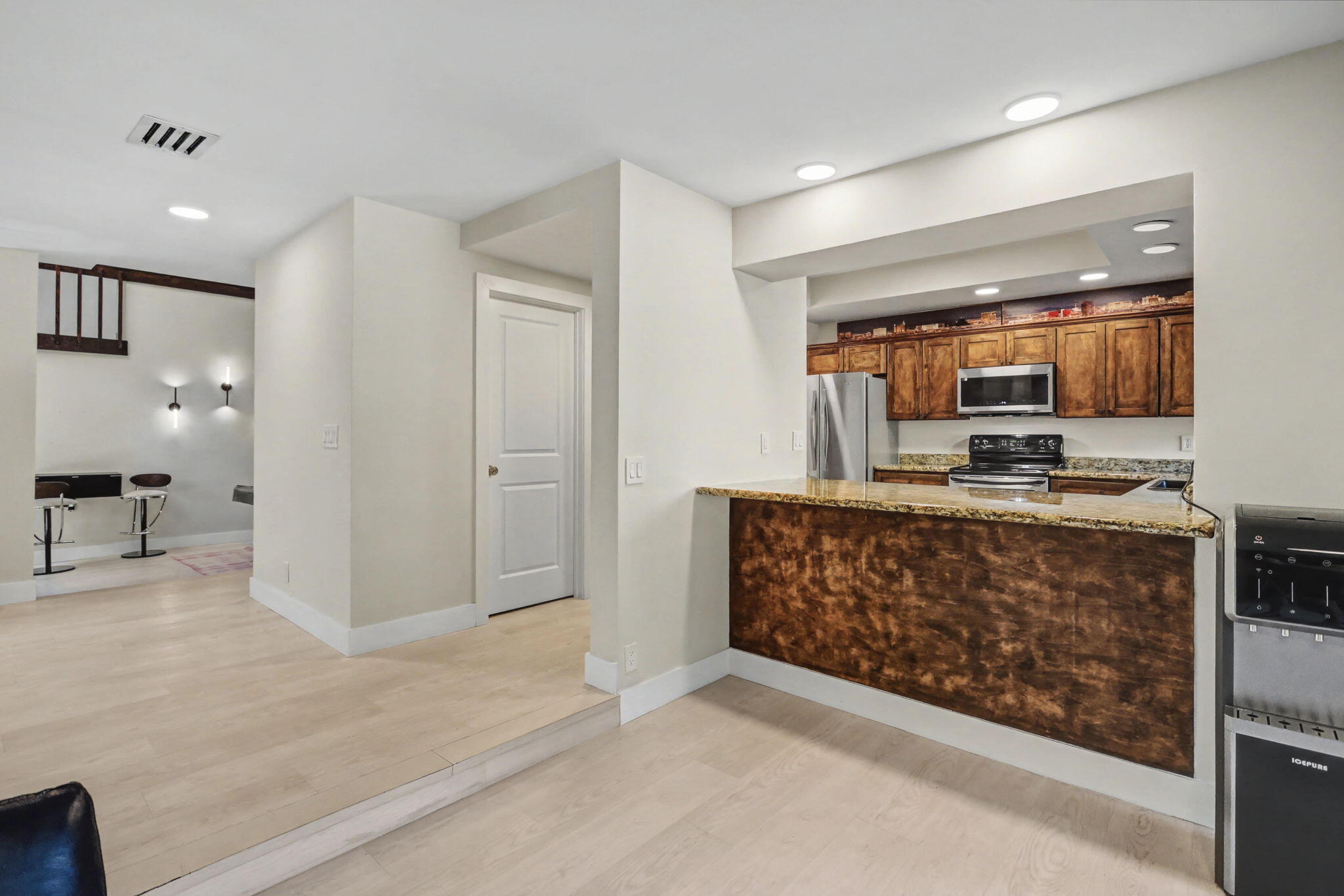 Lands End - Residential