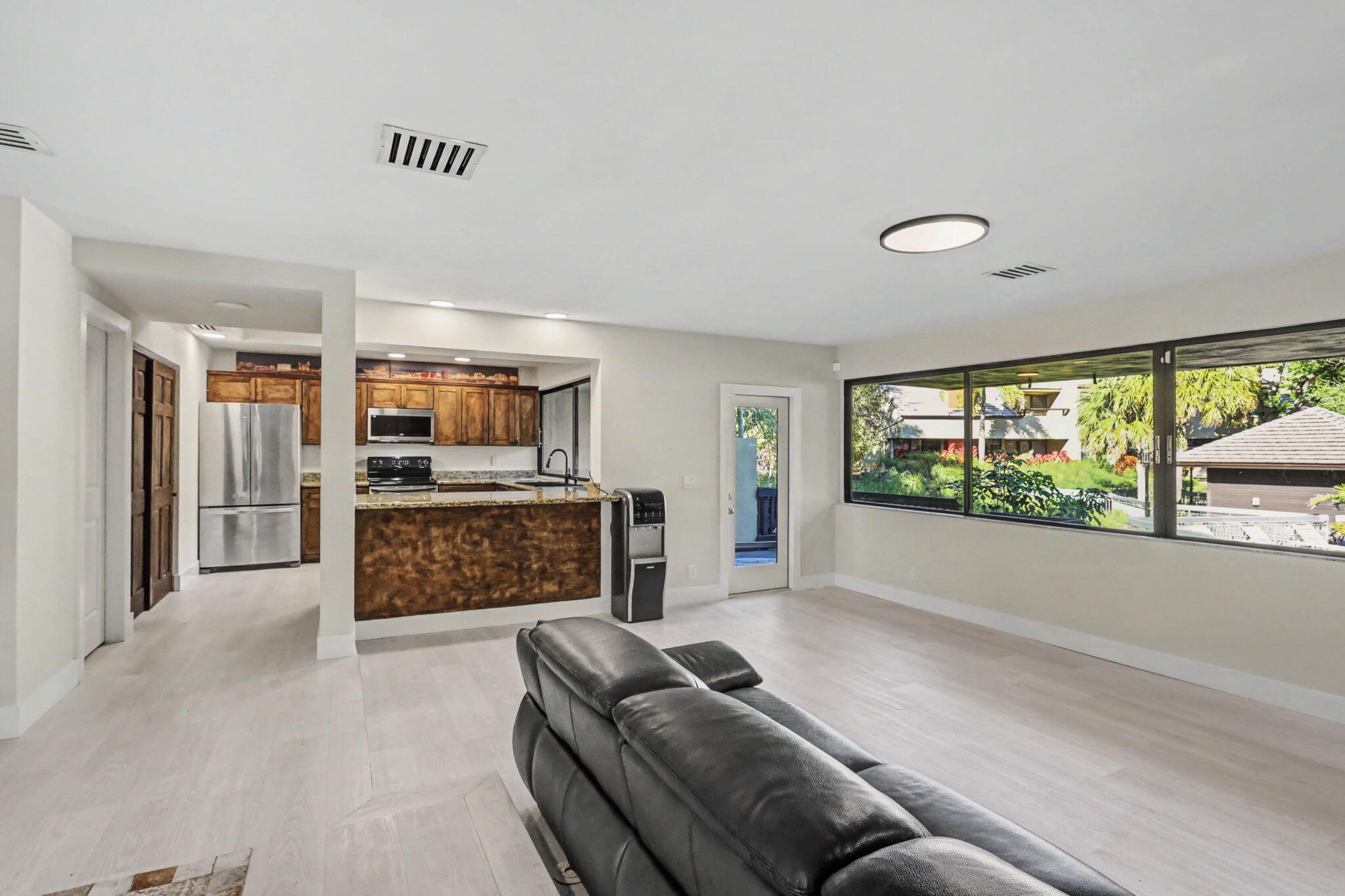 Lands End - Residential