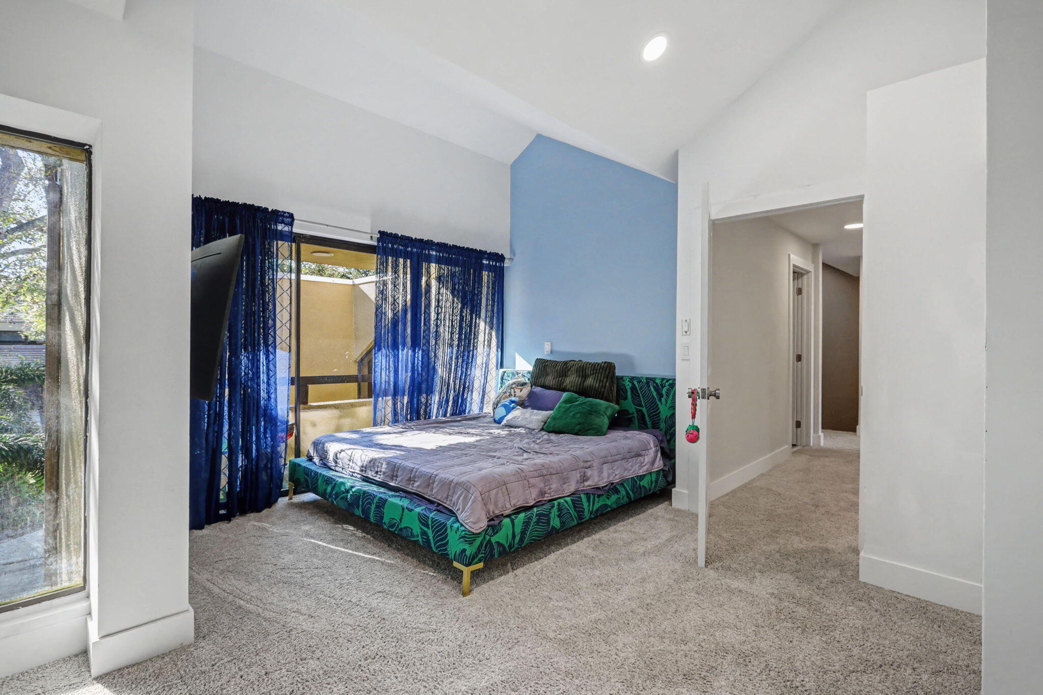 Lands End - Residential