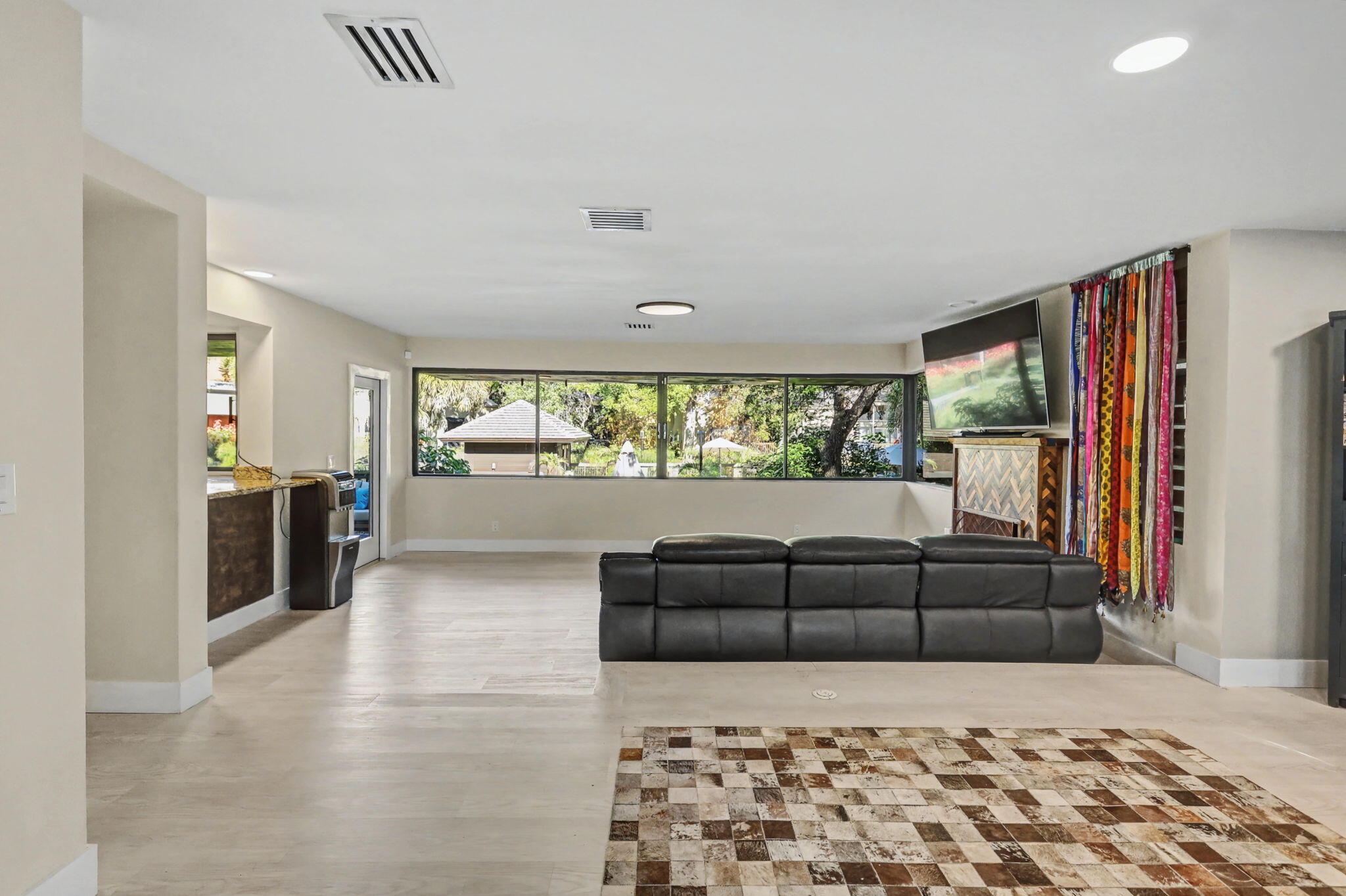 Lands End - Residential