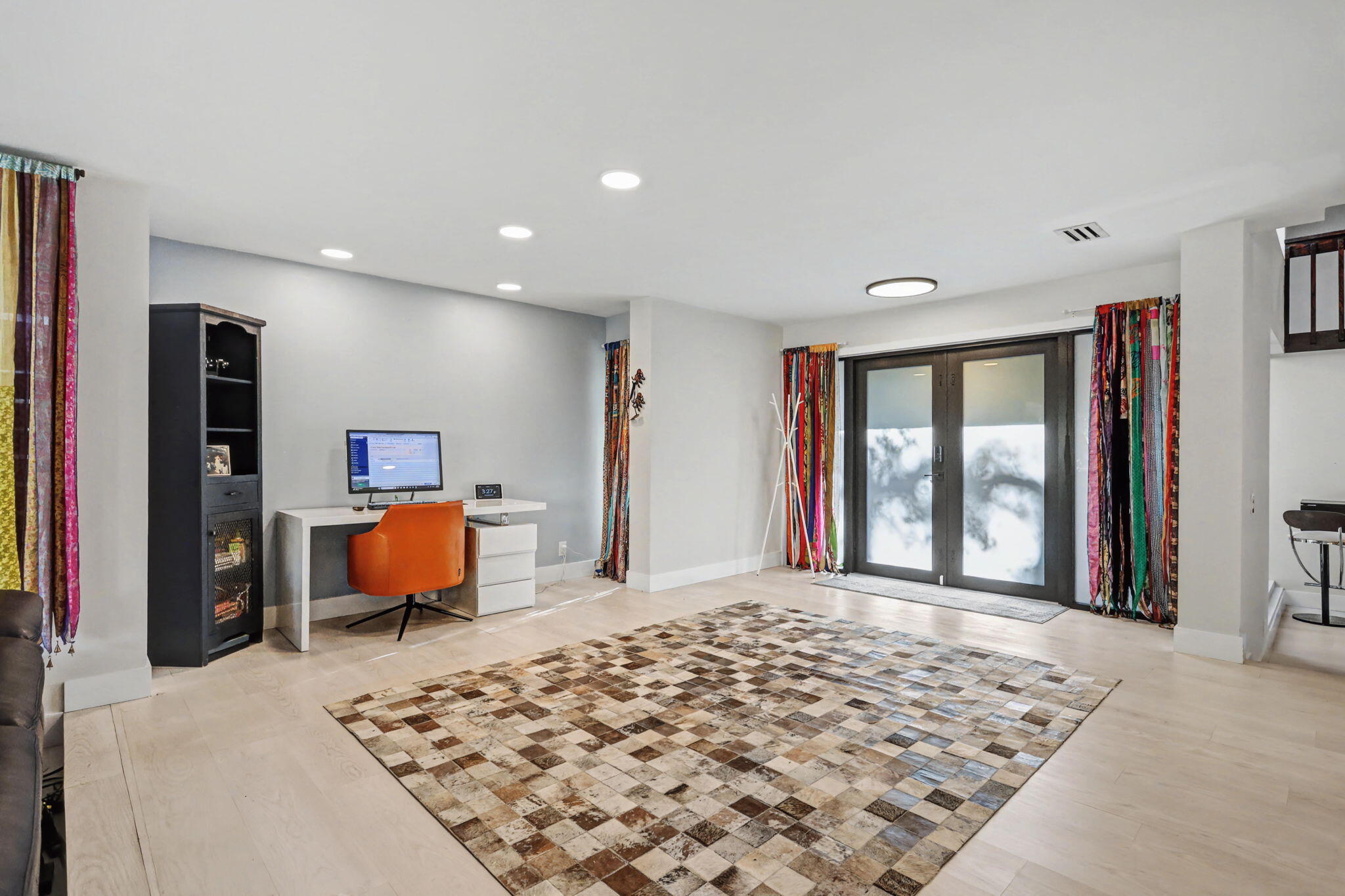 Lands End - Residential