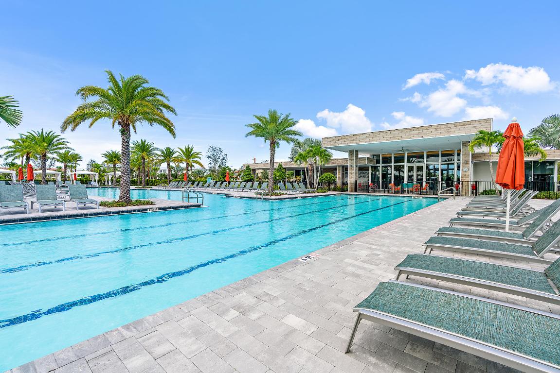 ALTON NEIGHBORHOOD 4 - Residential Lease