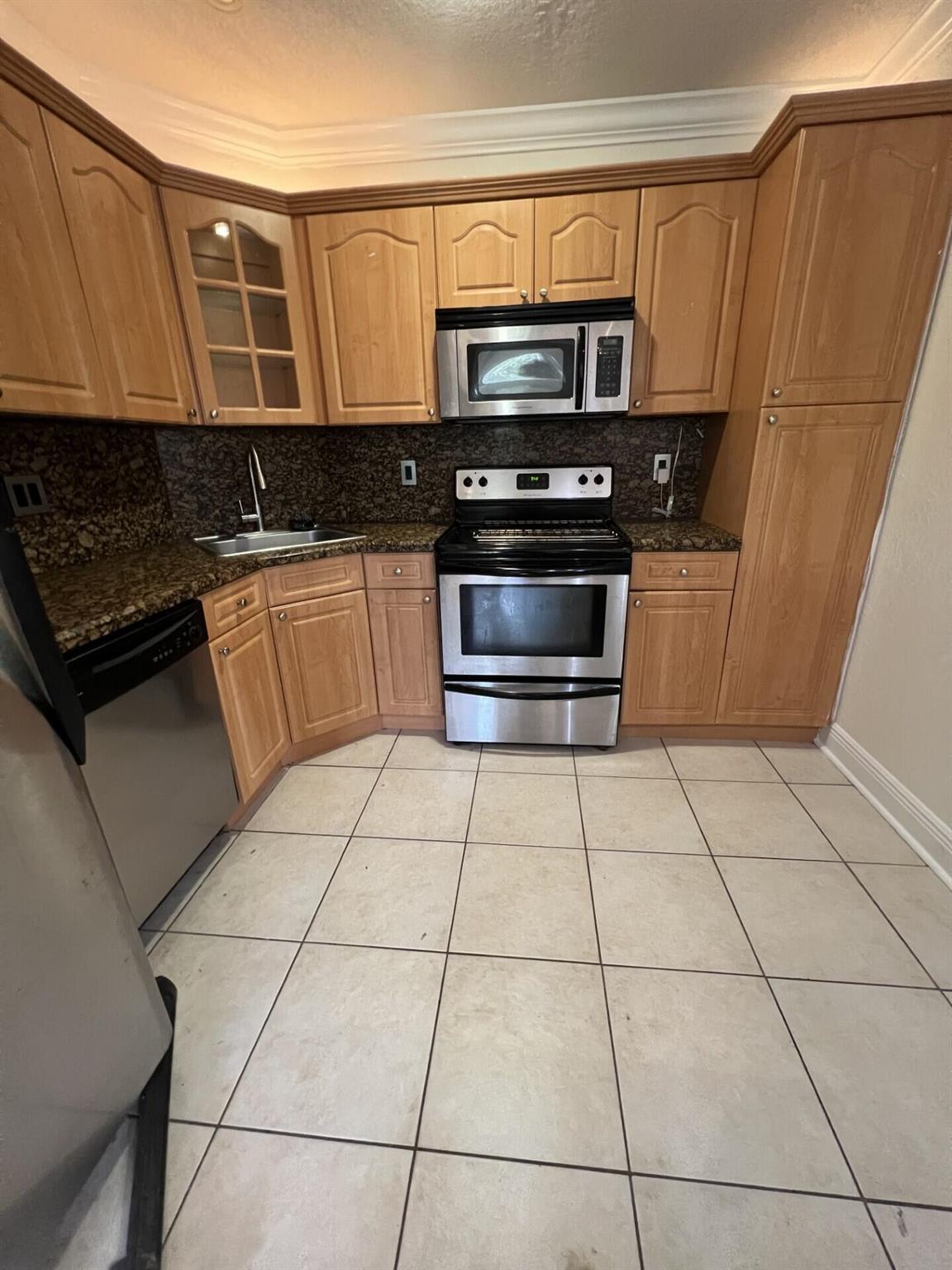 OLIVINE AT THE TOWNSHIP - Residential Lease