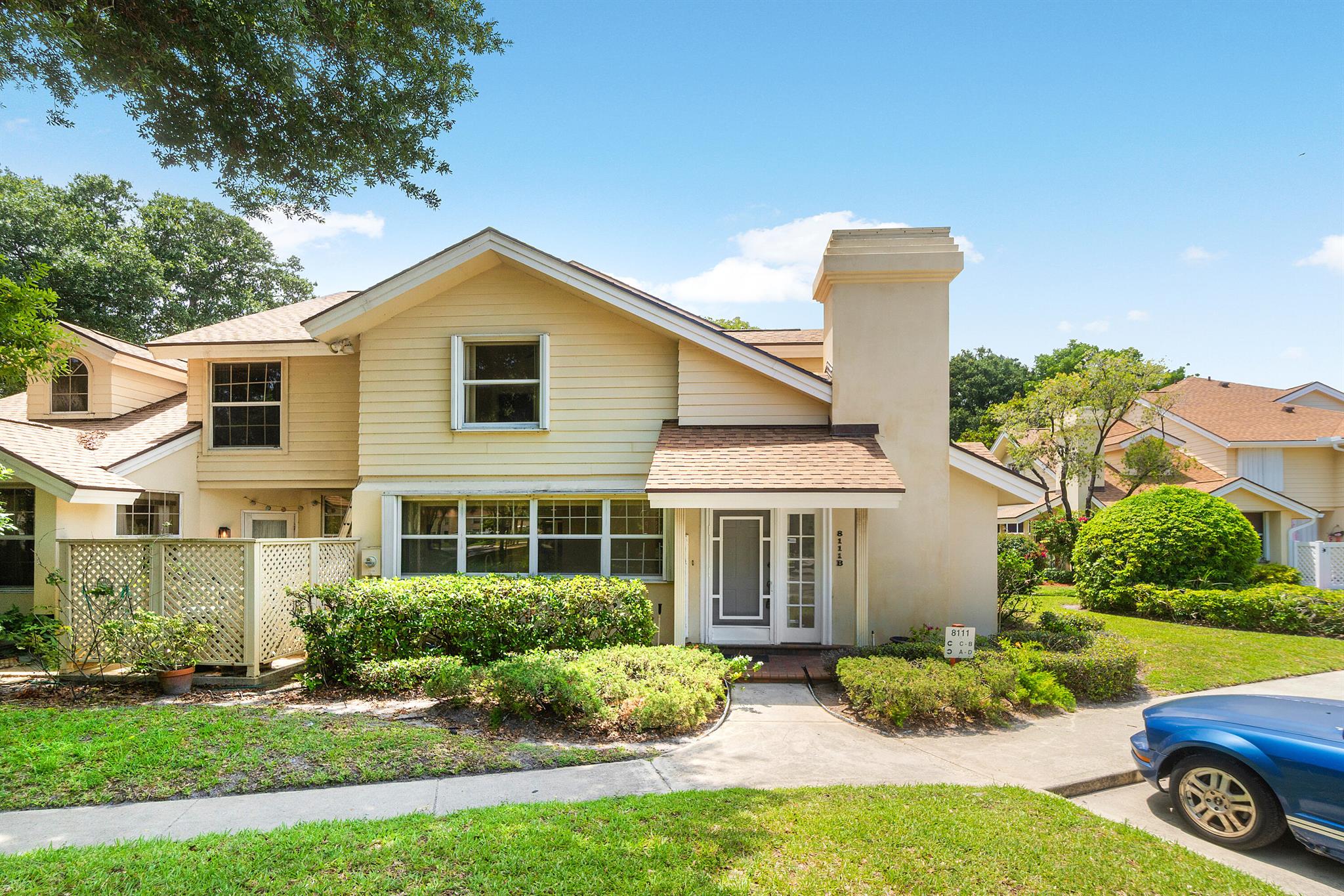 Welcome beautiful Lake Charles Shore community with spacious 3 beds and 2 baths with renovated kitchen and upgraded bathroom. Monthly rent includes Water, Cable, Lawn maintenance including very well maintain 24/7 gated community with huge community pools just steps away with beautiful lakes surrounded the community. Vacant property move in ready.