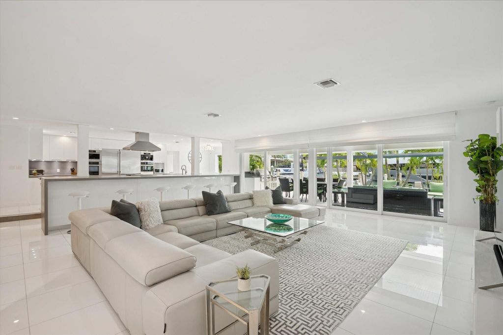 Photo of 2540 Mercedes Drive, Fort Lauderdale, FL 33316 (MLS # F10549636)