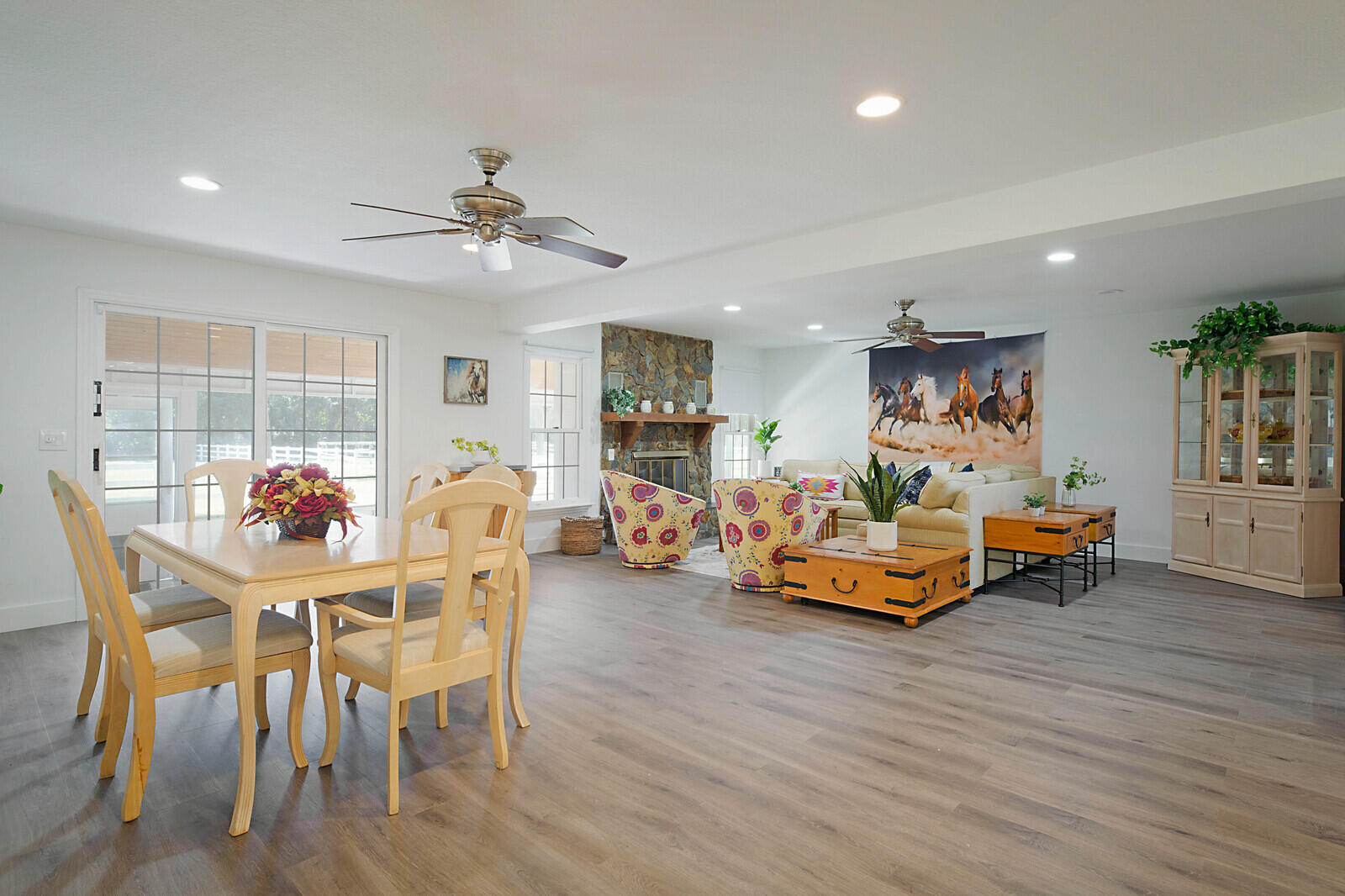 LOXAHATCHEE GROVES - Residential