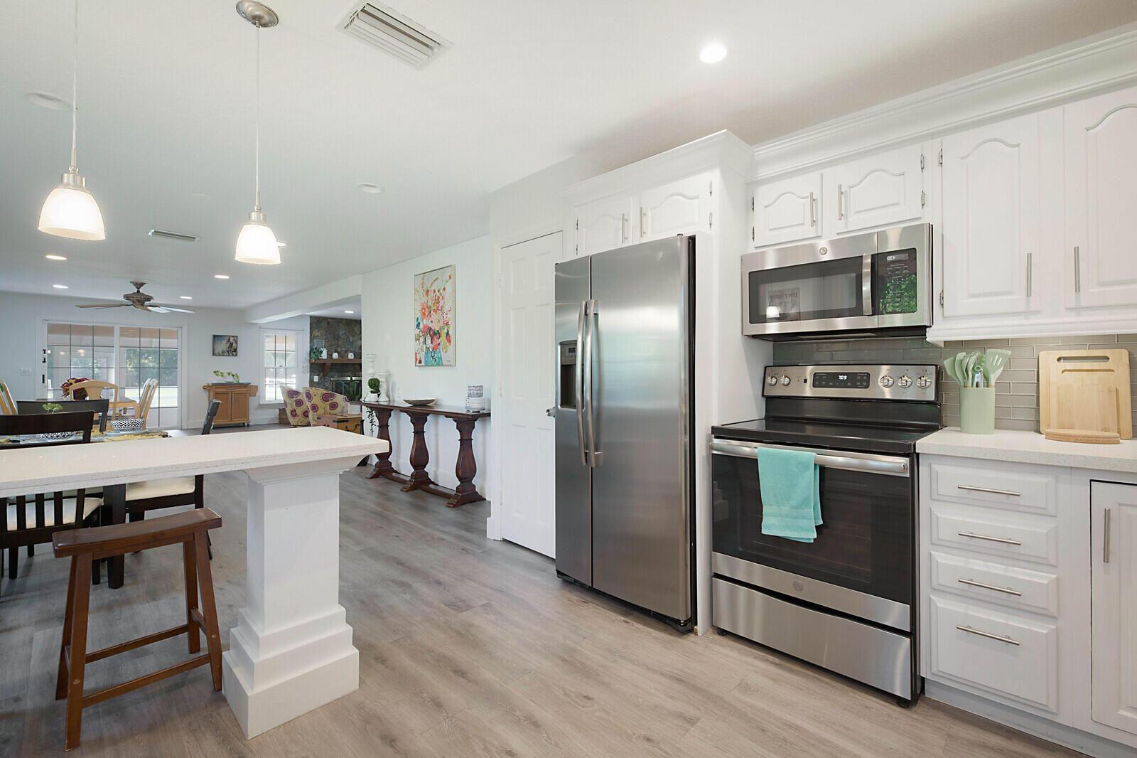 LOXAHATCHEE GROVES - Residential