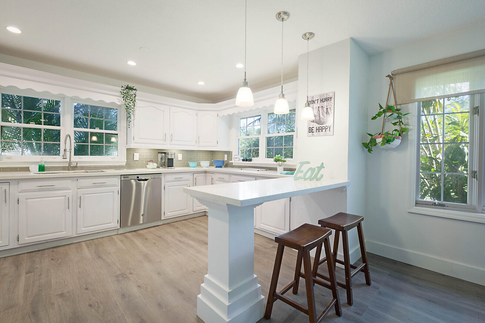 LOXAHATCHEE GROVES - Residential