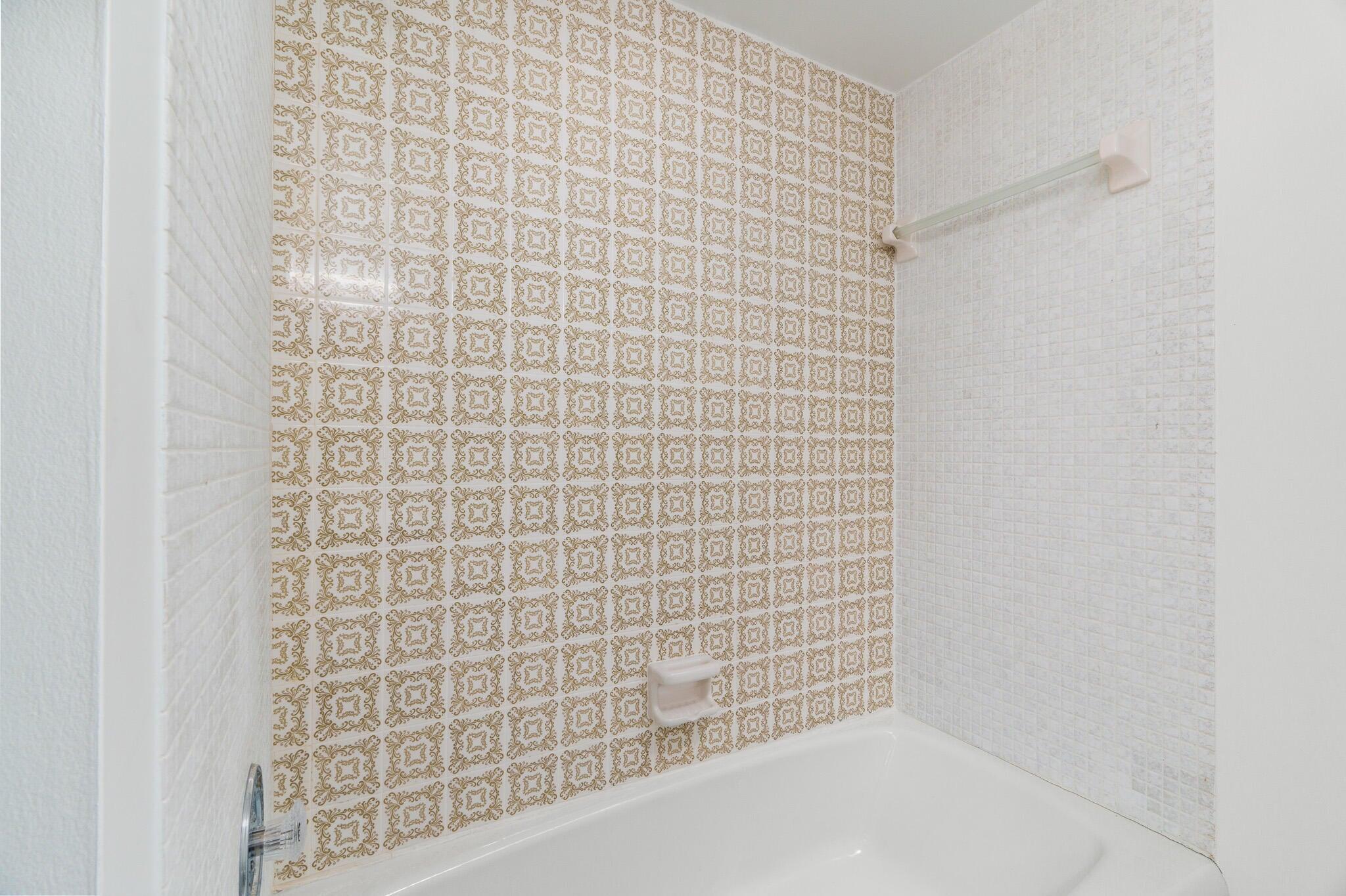 TIERRA DEL MAR CONDO - Residential Lease