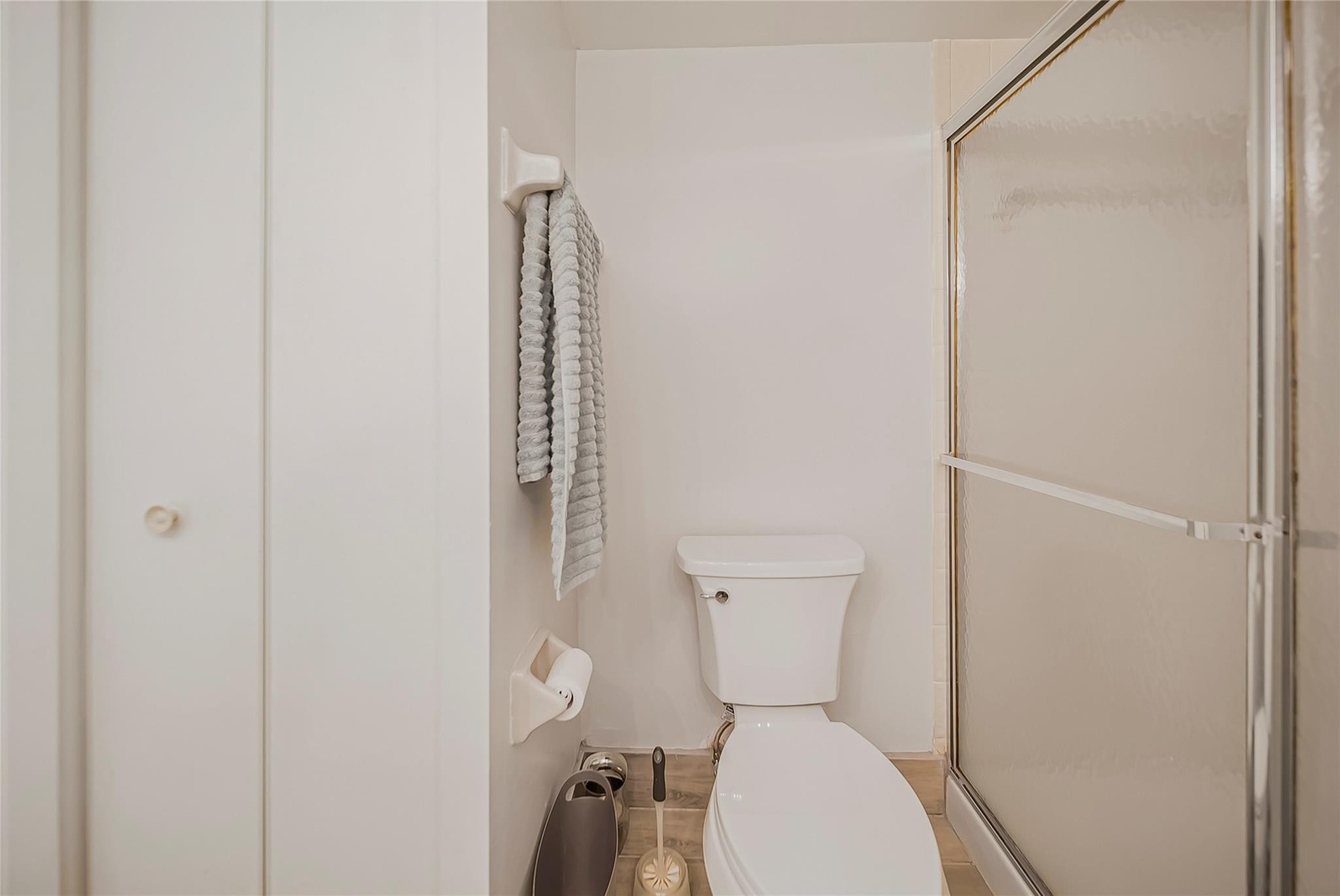 POND APPLE IV - Residential