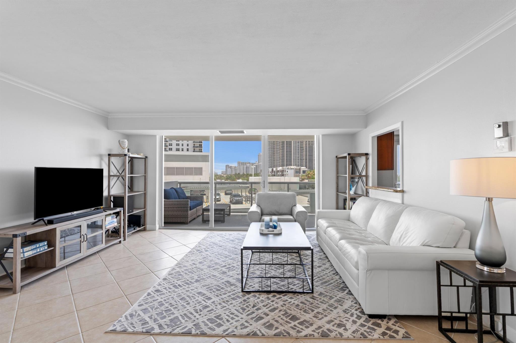 2841 N Ocean Boulevard 510