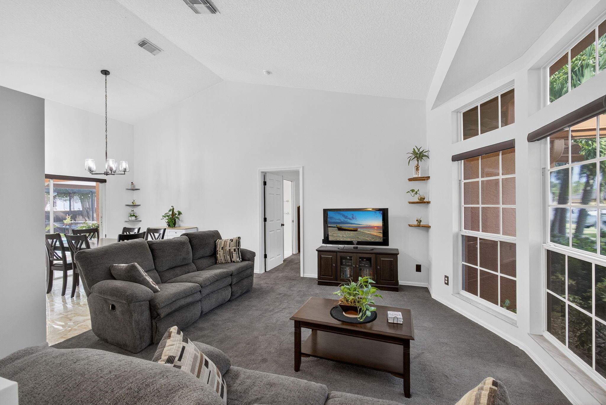 PORT ST LUCIE SECTION 17 - Residential