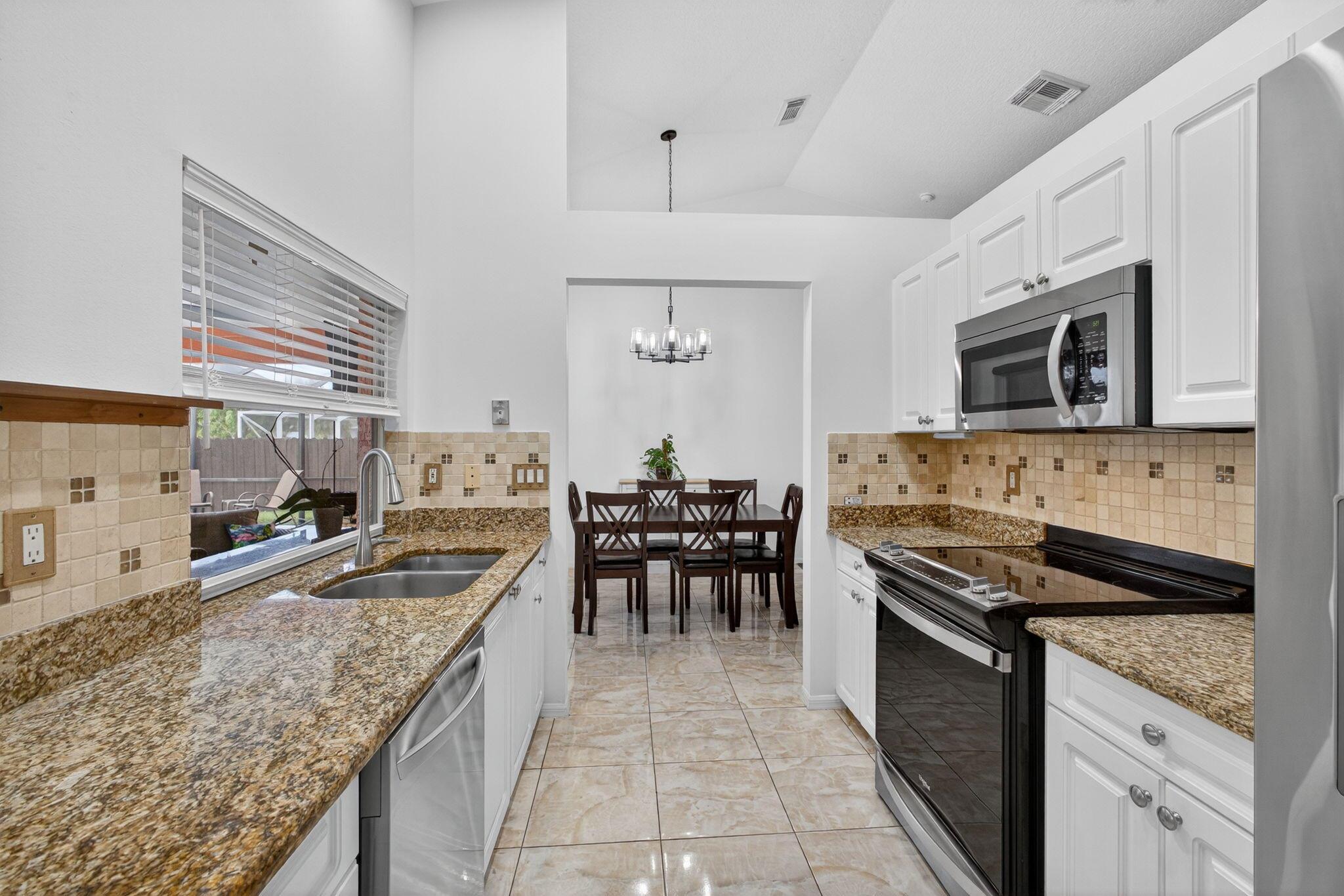 PORT ST LUCIE SECTION 17 - Residential