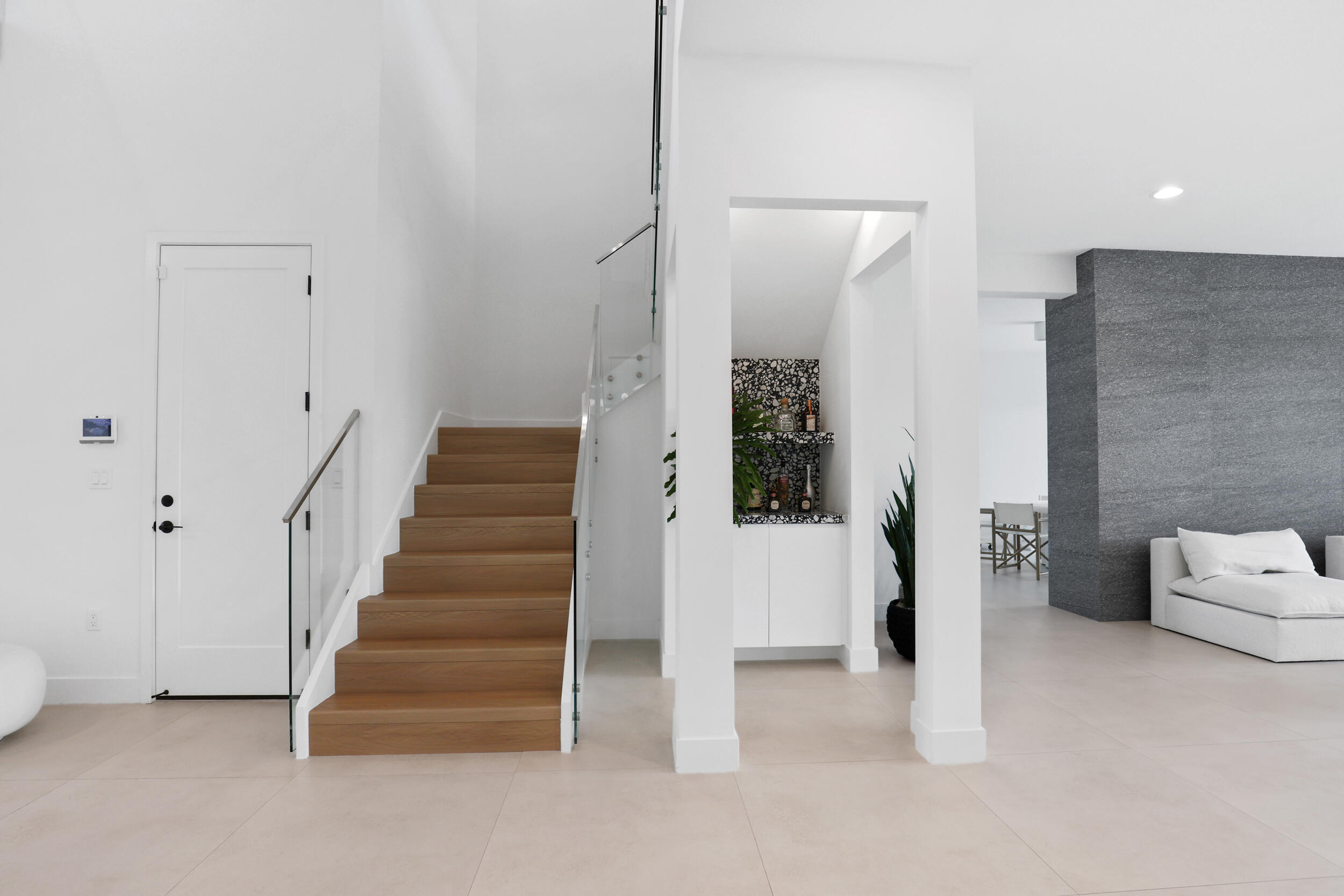 17070 Rainbow Falls Trail