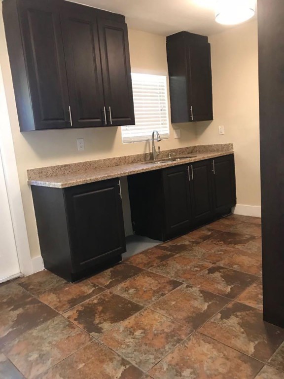 Lauderdale Manors Add 30- - Residential