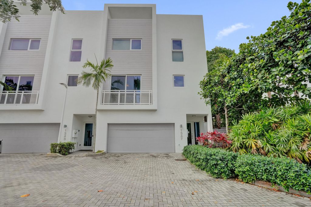 Photo of 1347 N Ocean Boulevard, Pompano Beach, FL 33062 (MLS # B26011042)