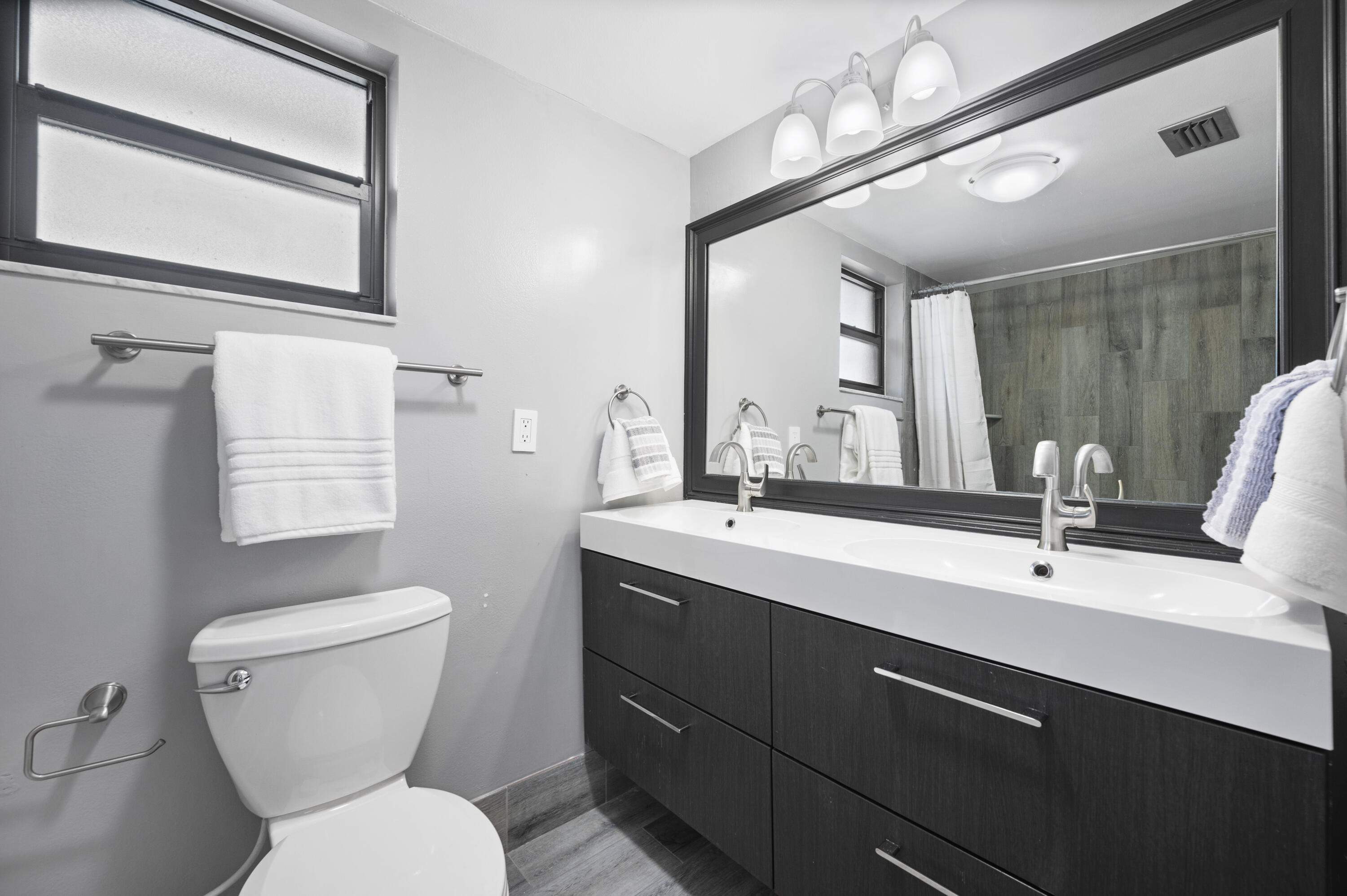 TENNIS LODGES 1 CONDO - Residential Lease