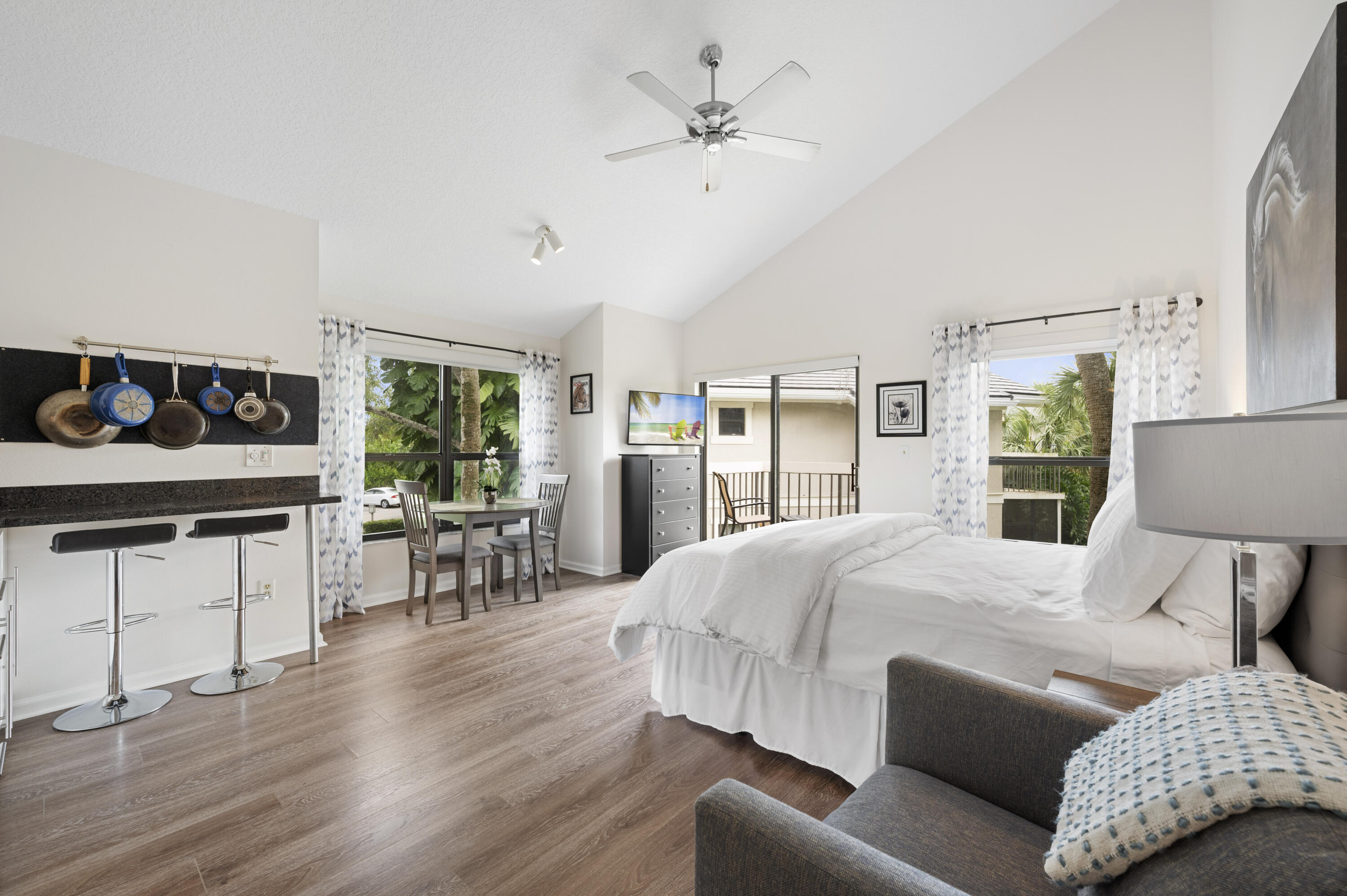 TENNIS LODGES 1 CONDO - Residential Lease