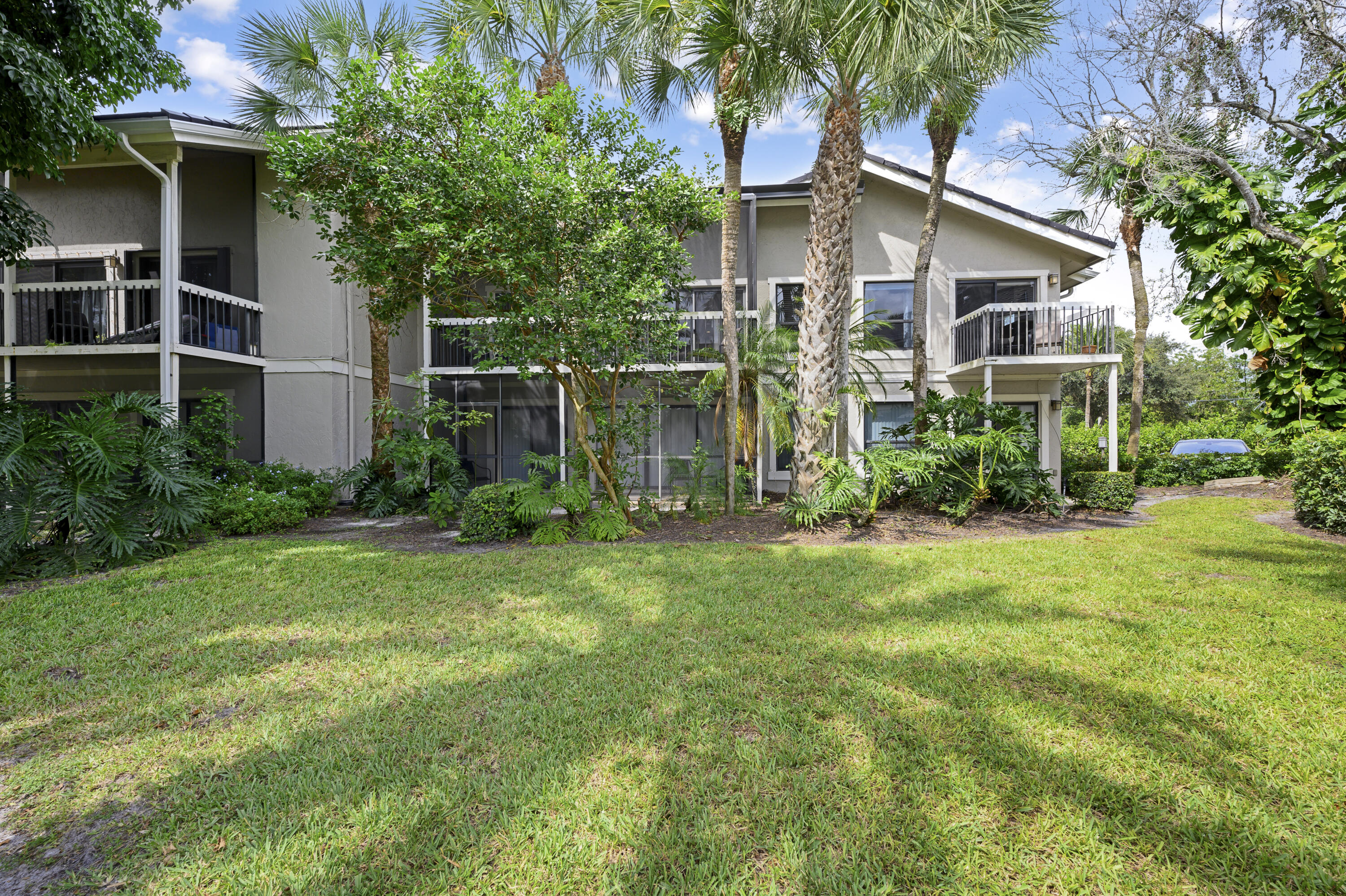TENNIS LODGES 1 CONDO - Residential Lease