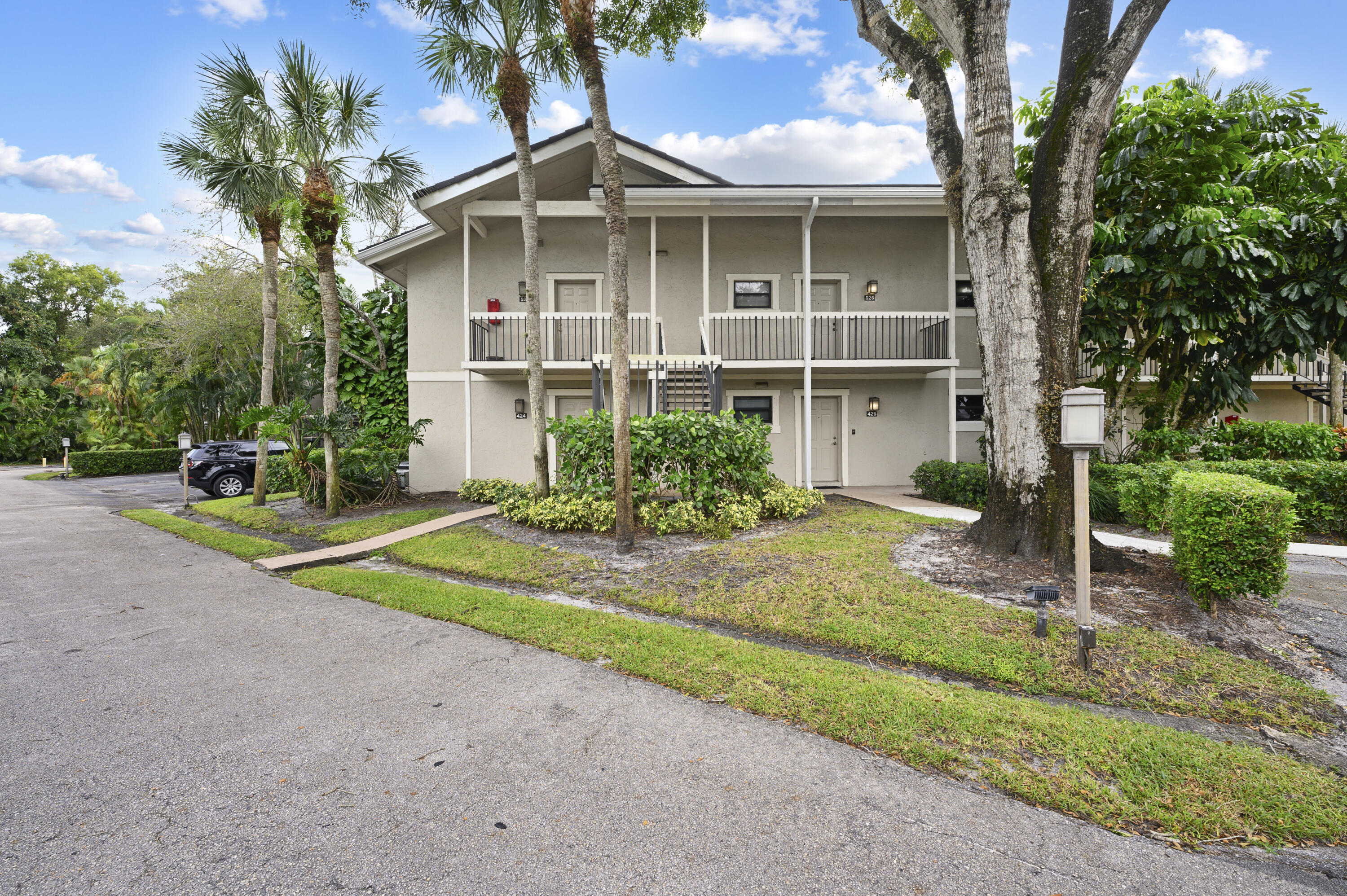 TENNIS LODGES 1 CONDO - Residential Lease