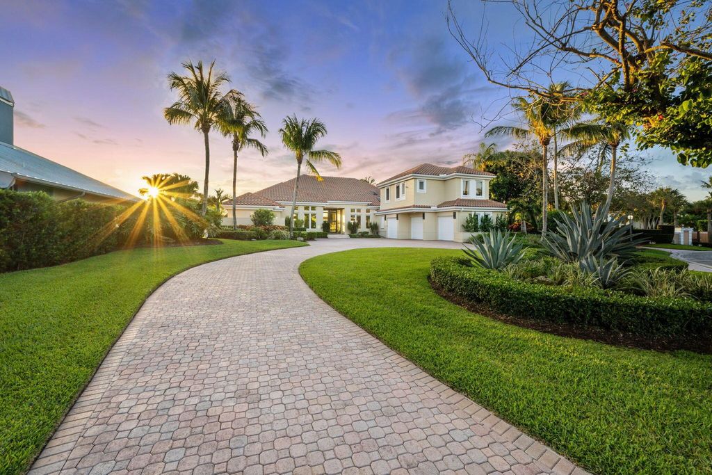 Photo of 621 SW Bay Pointe Circle, Palm City, FL 34990 (MLS # R10990829)