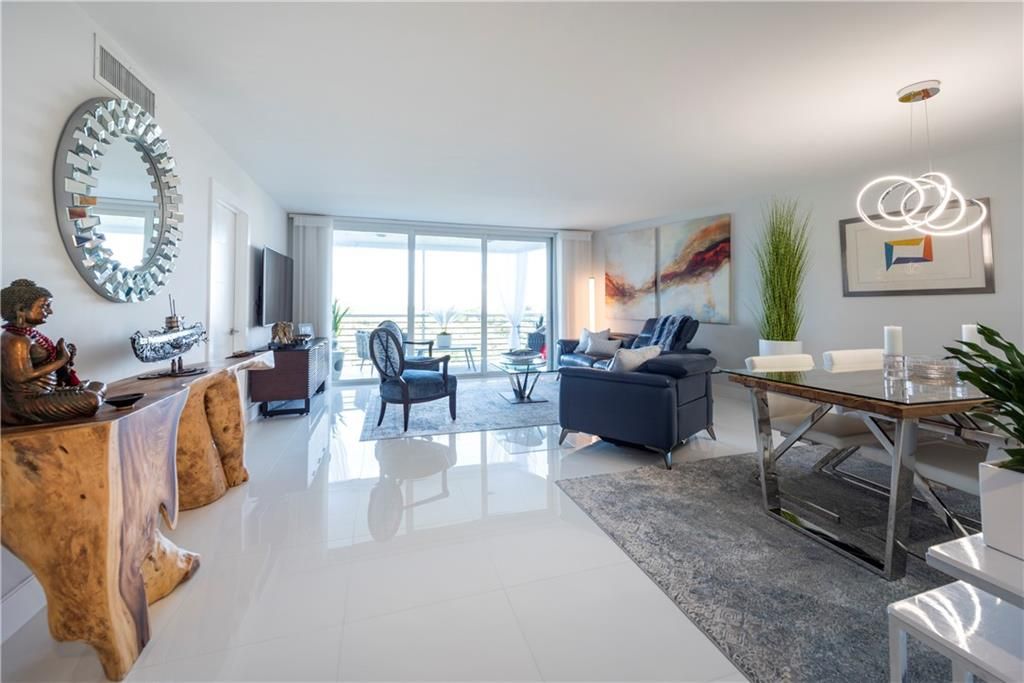 Photo of 625 Oaks Dr #805, Pompano Beach, FL 33069 (MLS # F10378153)