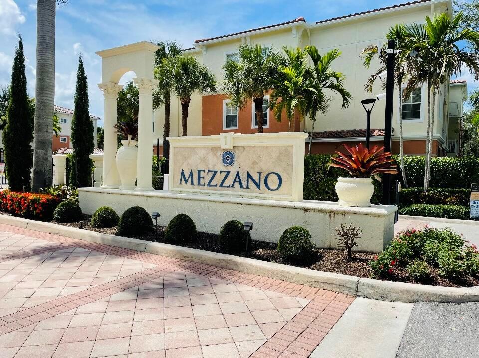This exquisite, well kept one bedroom, one bathroom condo offers a spacious open concept layout and flooded with lots of natural light. Located in the quiet gated community of Mezzano.This is more than an address: it is a statement of luxury living