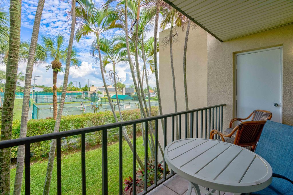 Photo of 1605 S Us Highway 1 #205v4, Jupiter, FL 33477 (MLS # R10985521)