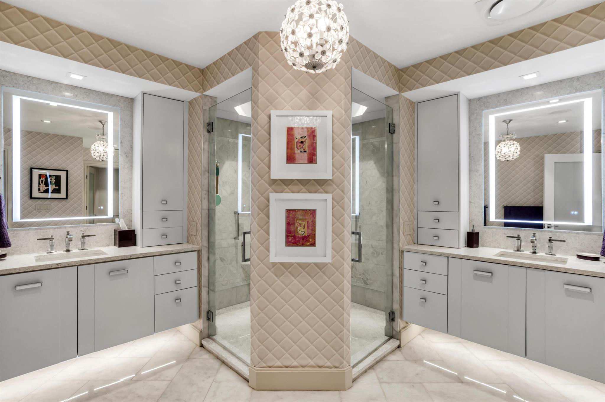 TOSCANA SOUTH TOWER III - Residential