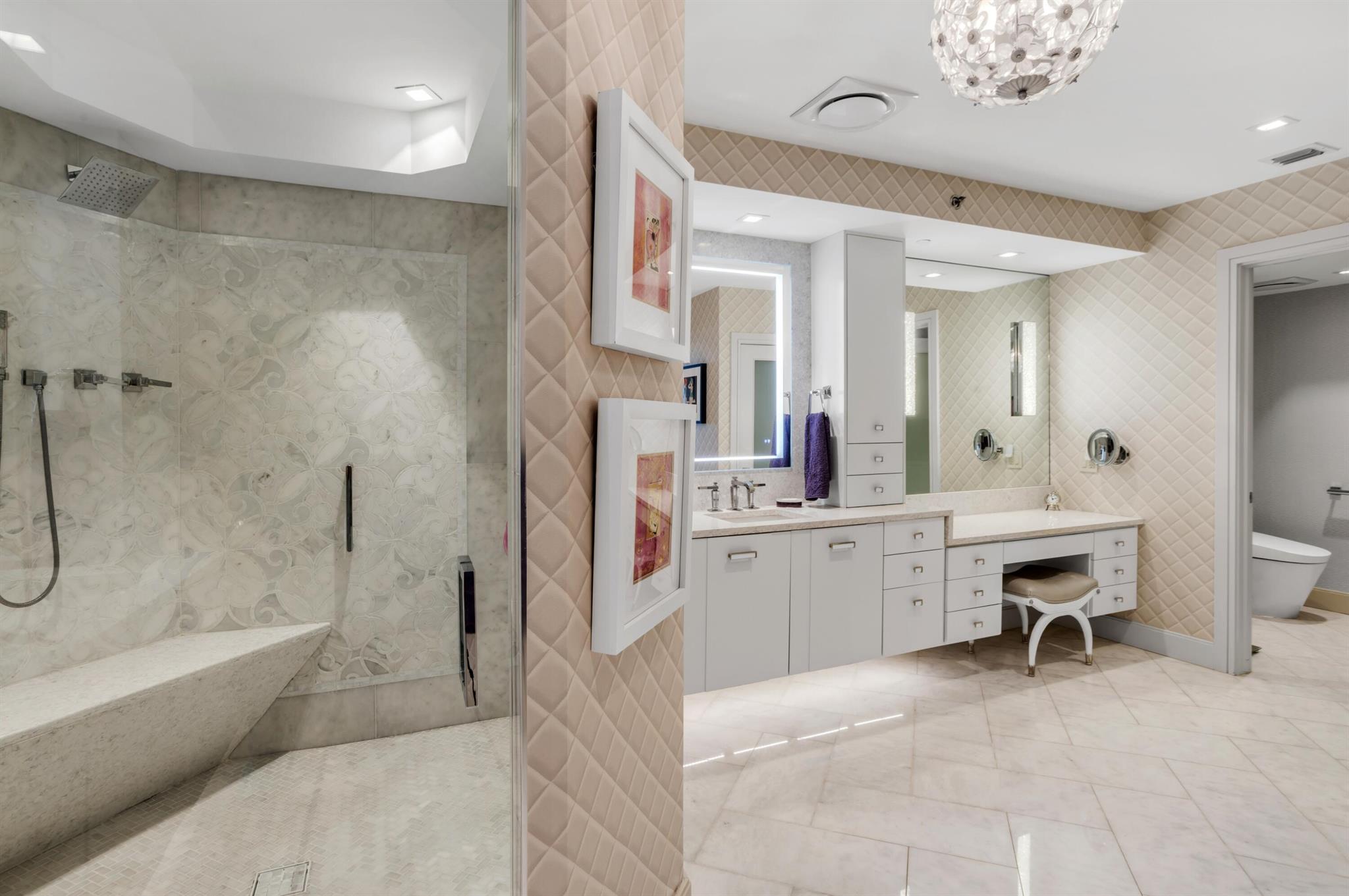 TOSCANA SOUTH TOWER III - Residential