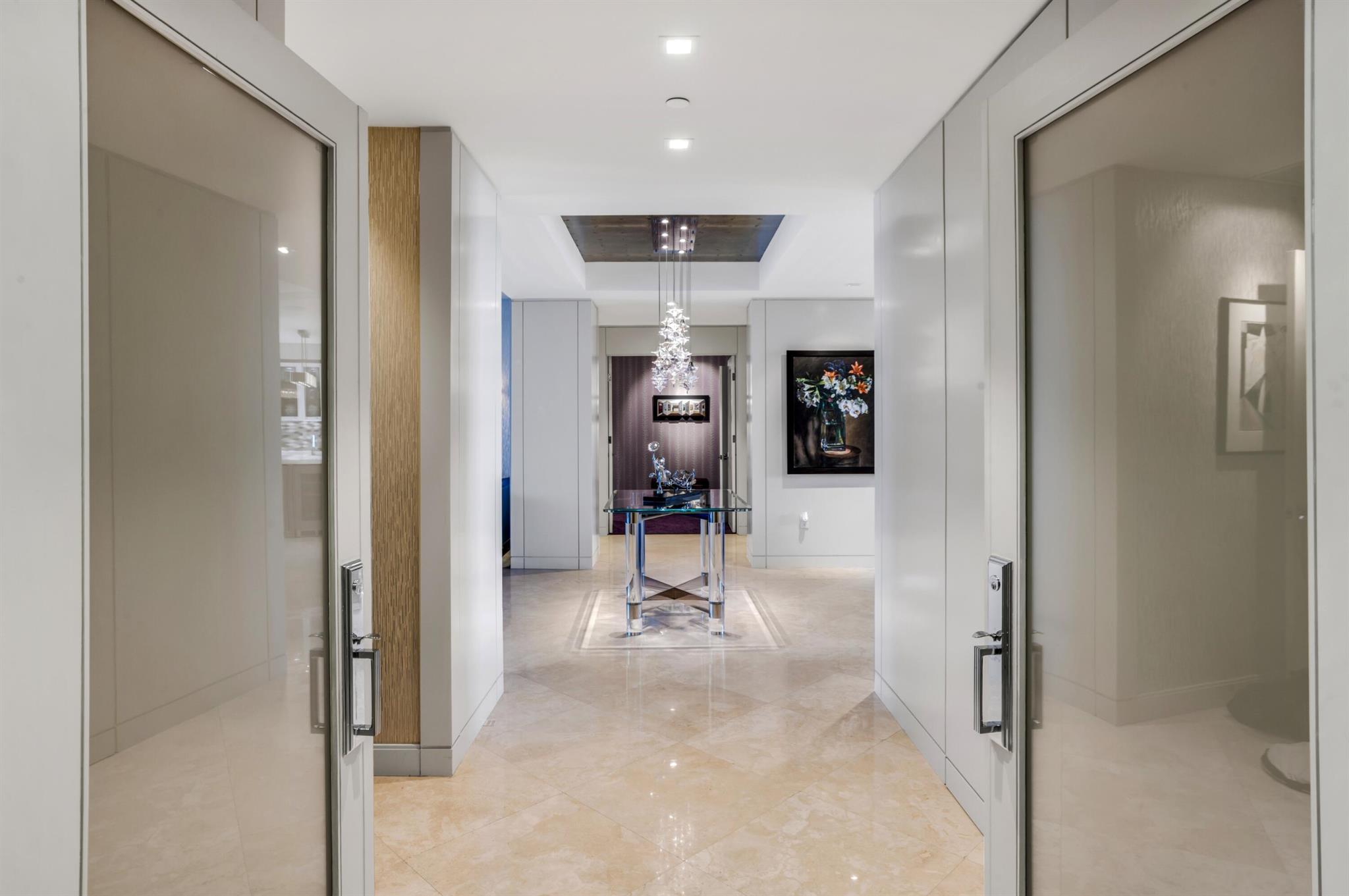 TOSCANA SOUTH TOWER III - Residential