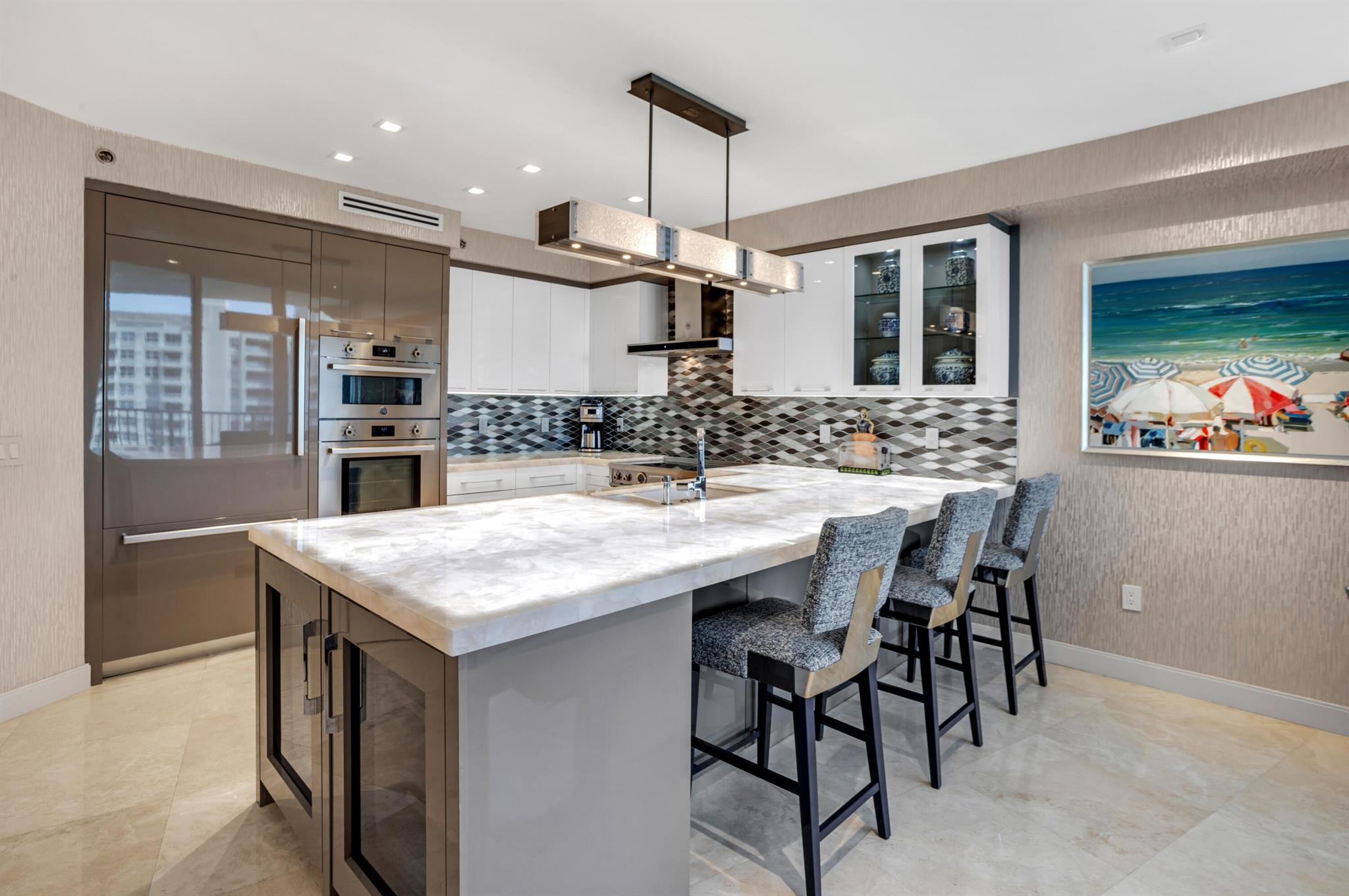 TOSCANA SOUTH TOWER III - Residential